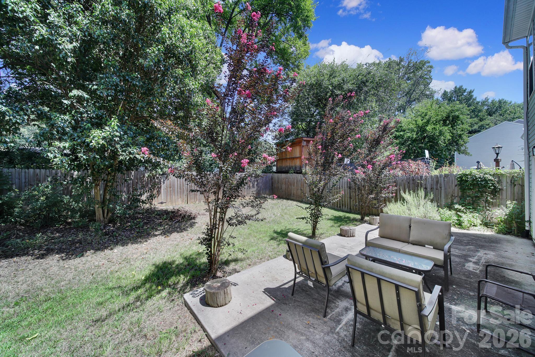 1611 Hooper Court Property Photo 28