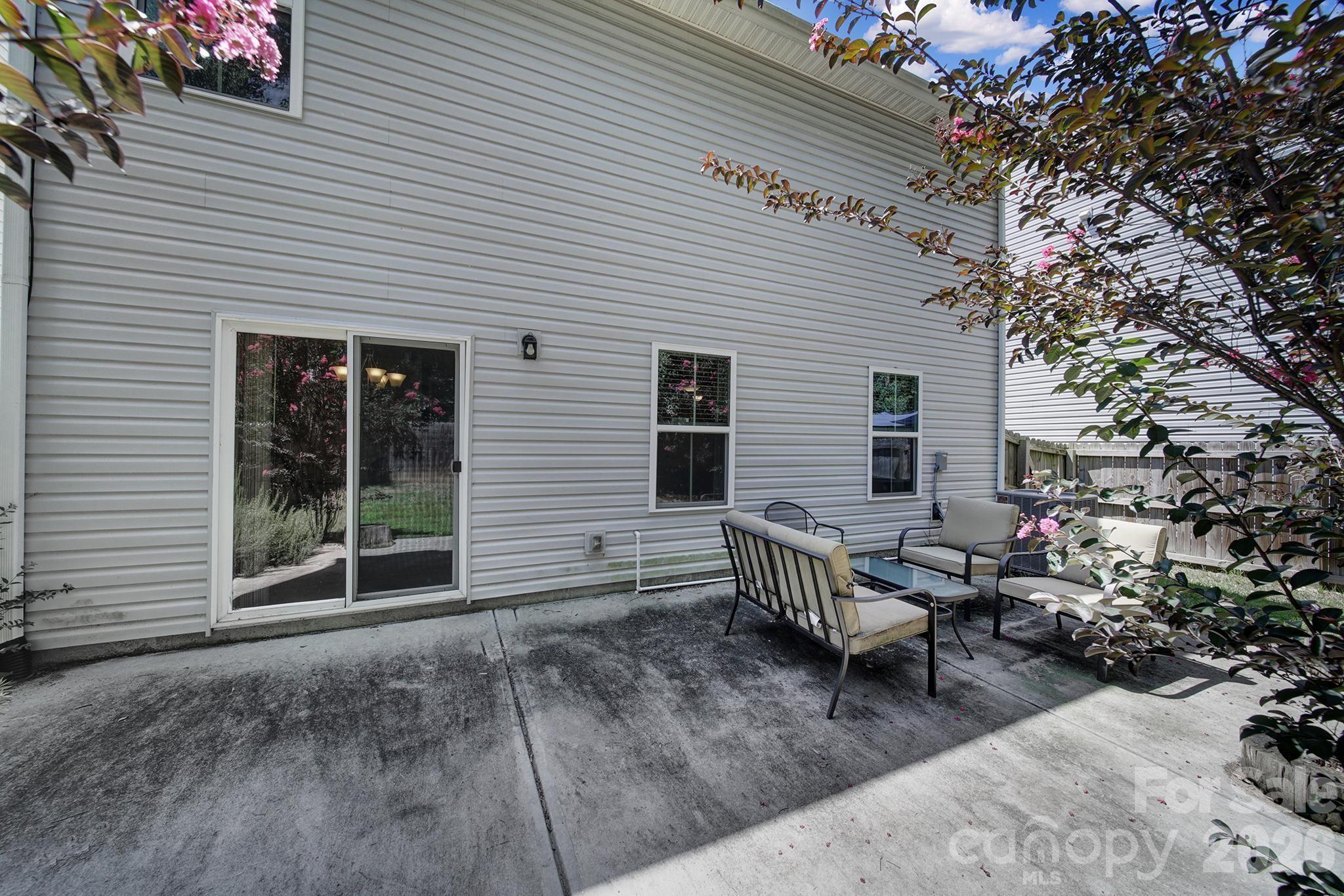 1611 Hooper Court Property Photo 31
