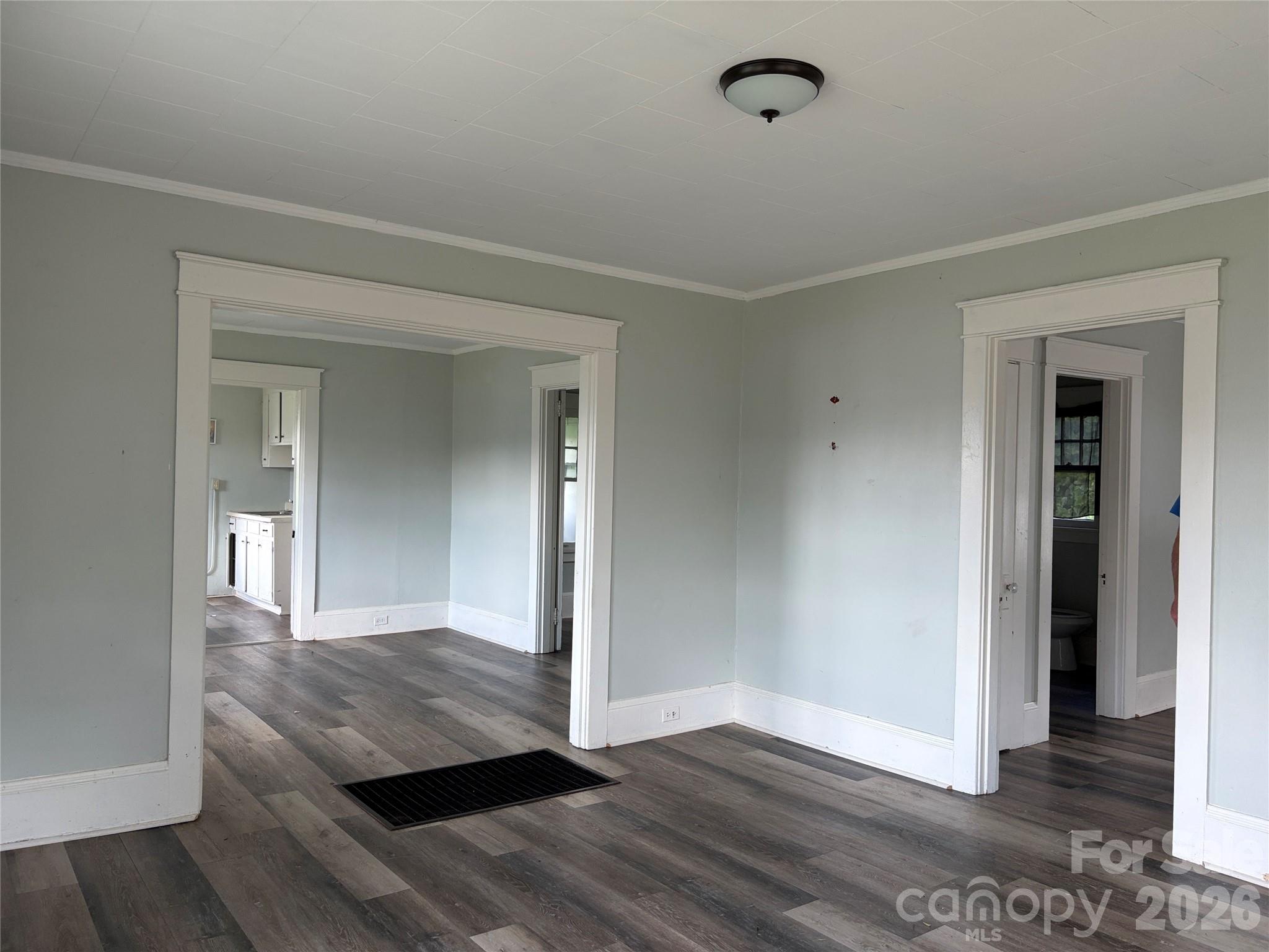 150 Woodlawn Drive 47 Property Photo 2