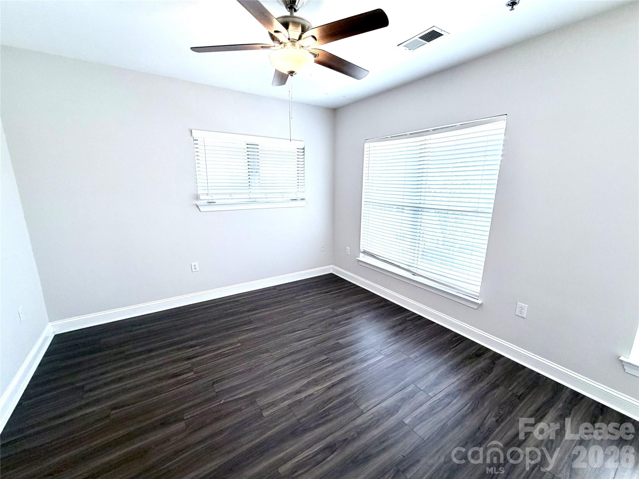 518 E 9th Street Property Photo 10