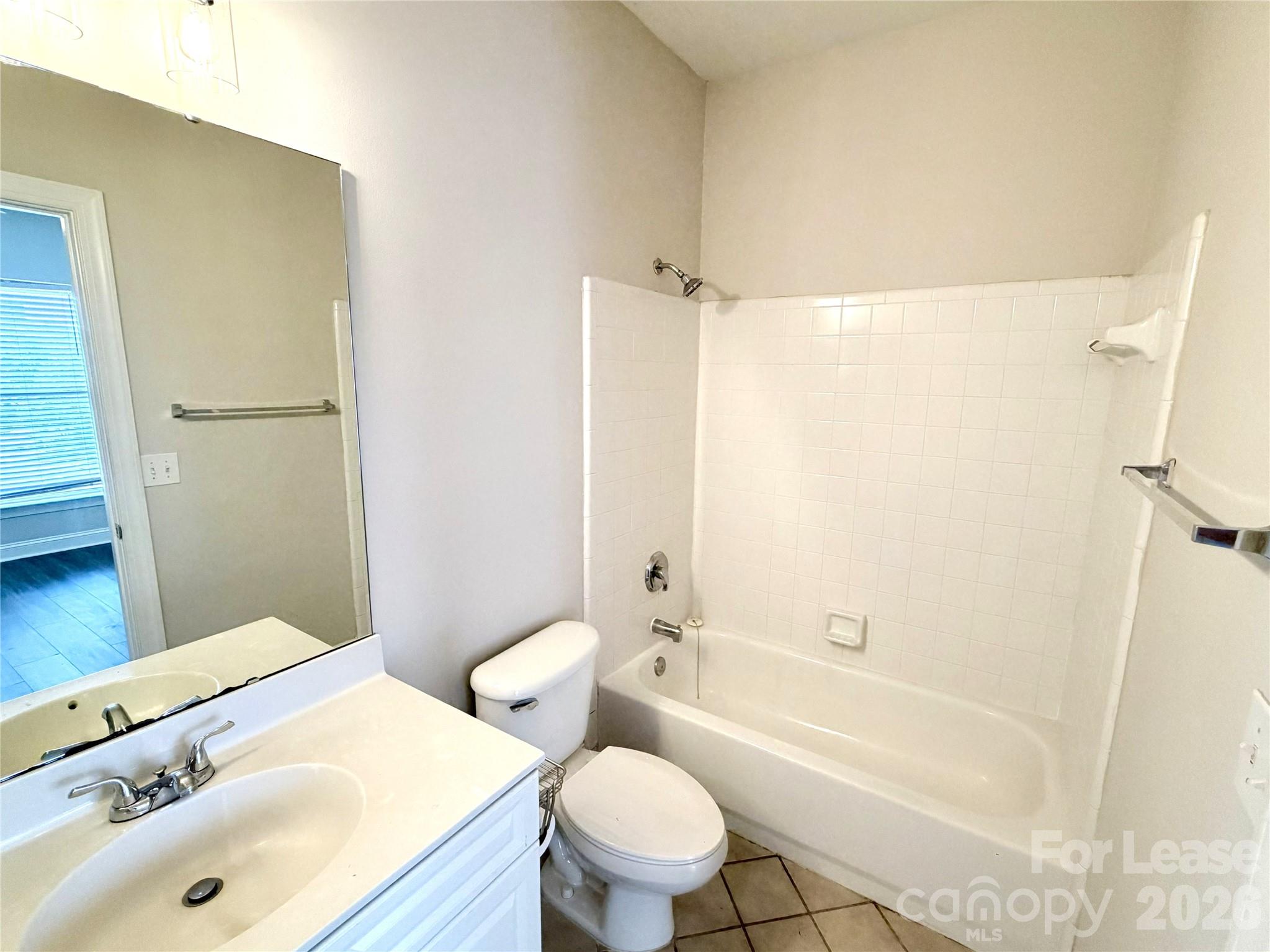 518 E 9th Street Property Photo 12