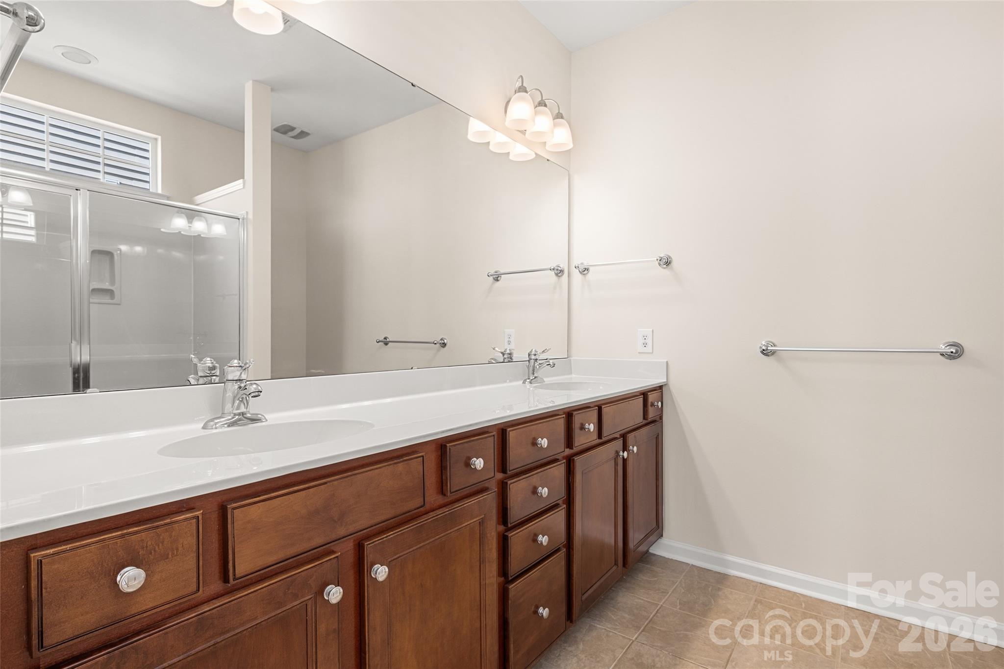16344 Raven Crest Drive Property Photo 20