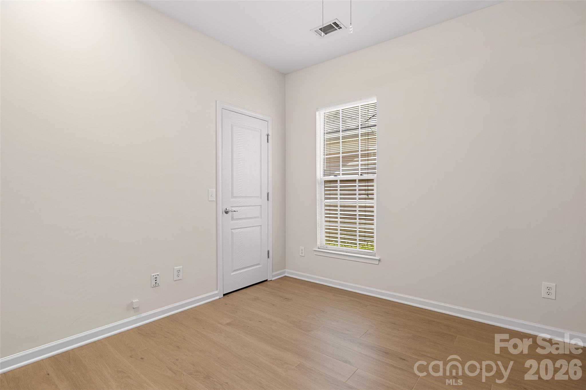 16344 Raven Crest Drive Property Photo 23
