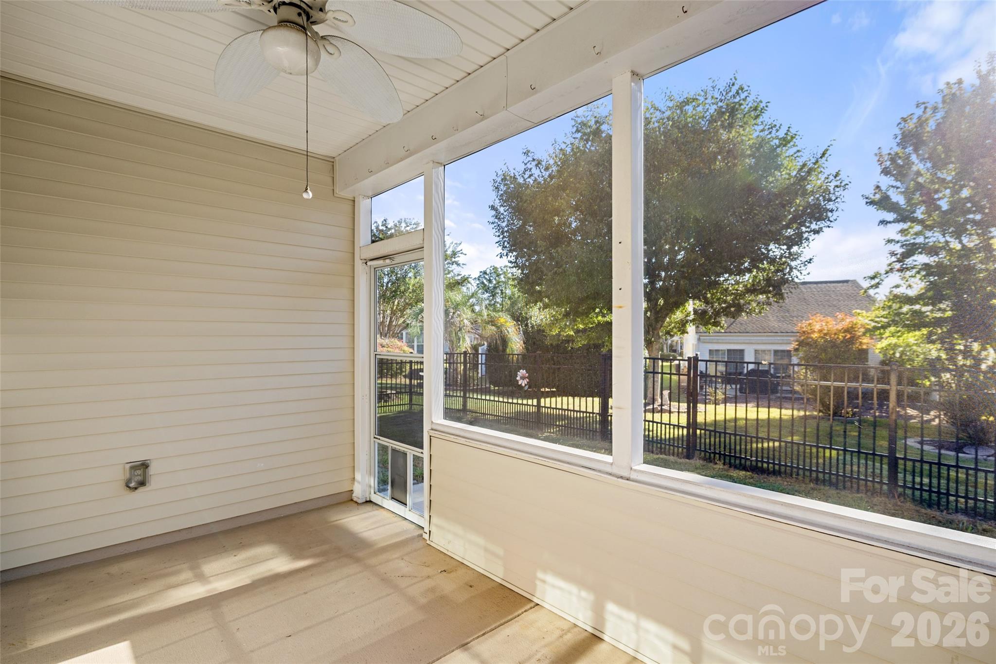 16344 Raven Crest Drive Property Photo 25