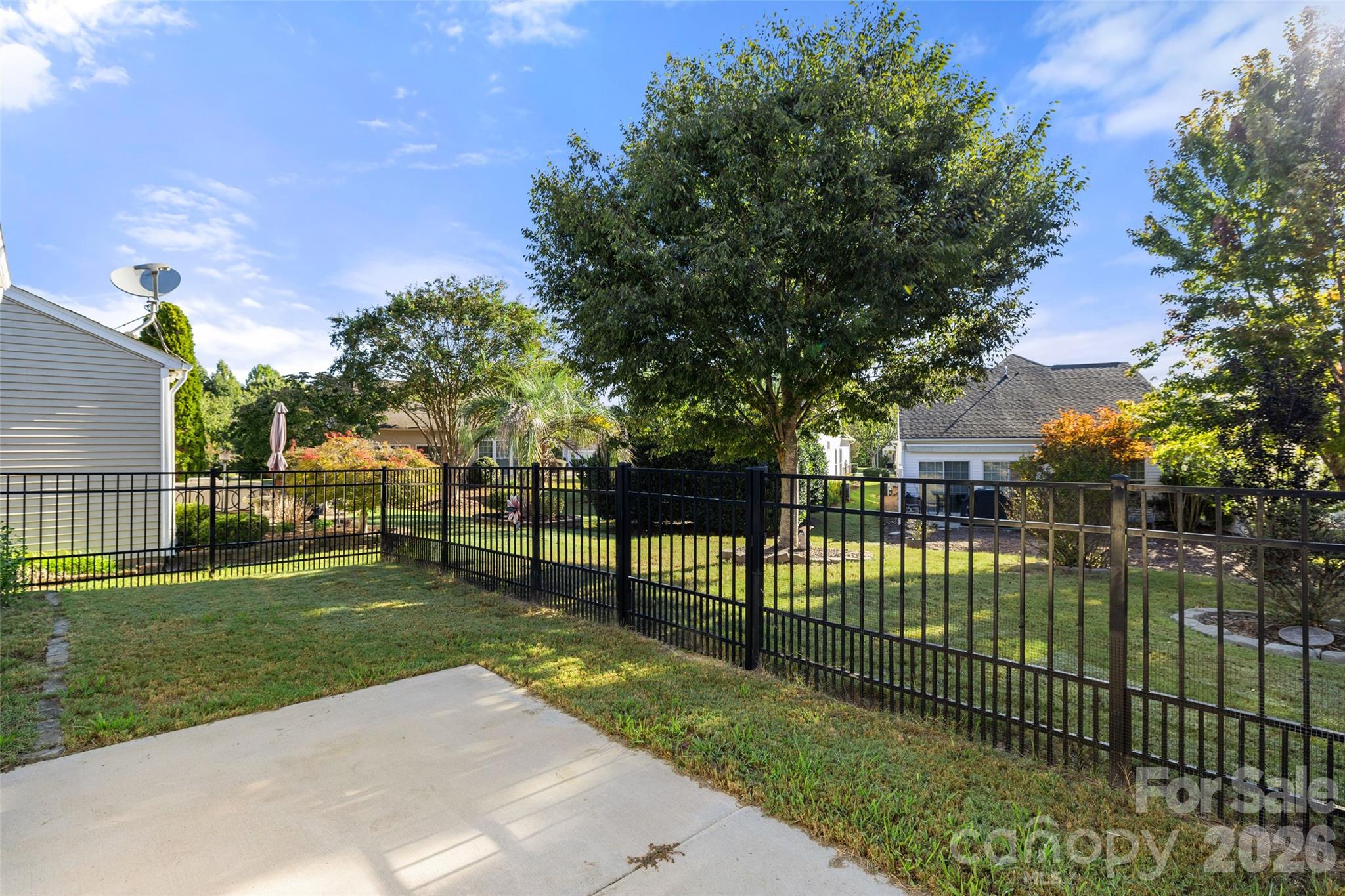 16344 Raven Crest Drive Property Photo 27