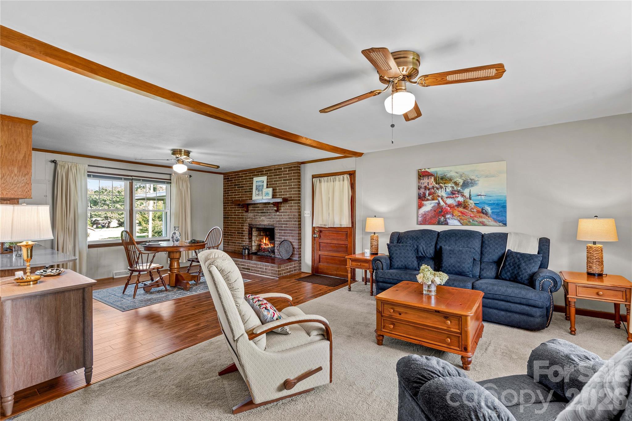 306 S Greenbriar Road Property Photo 5