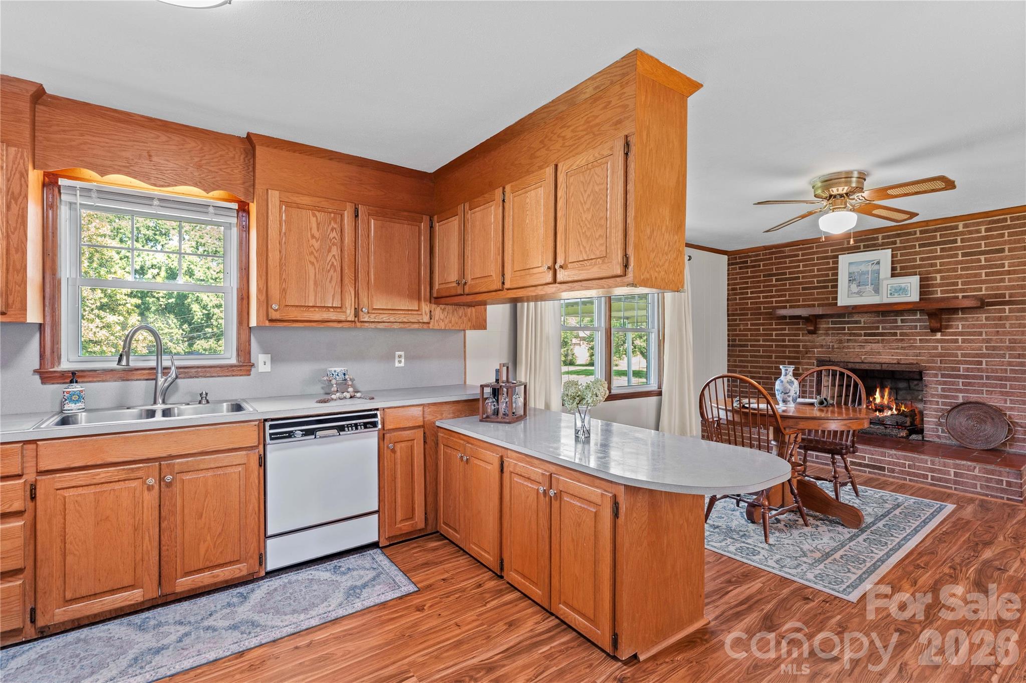 306 S Greenbriar Road Property Photo 15