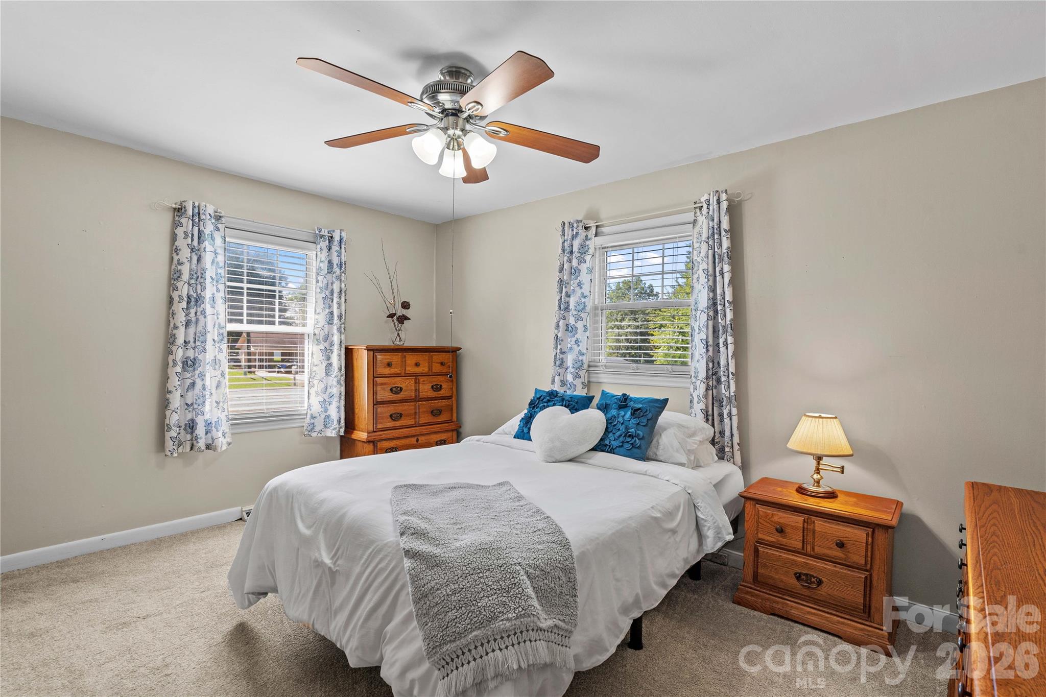306 S Greenbriar Road Property Photo 16