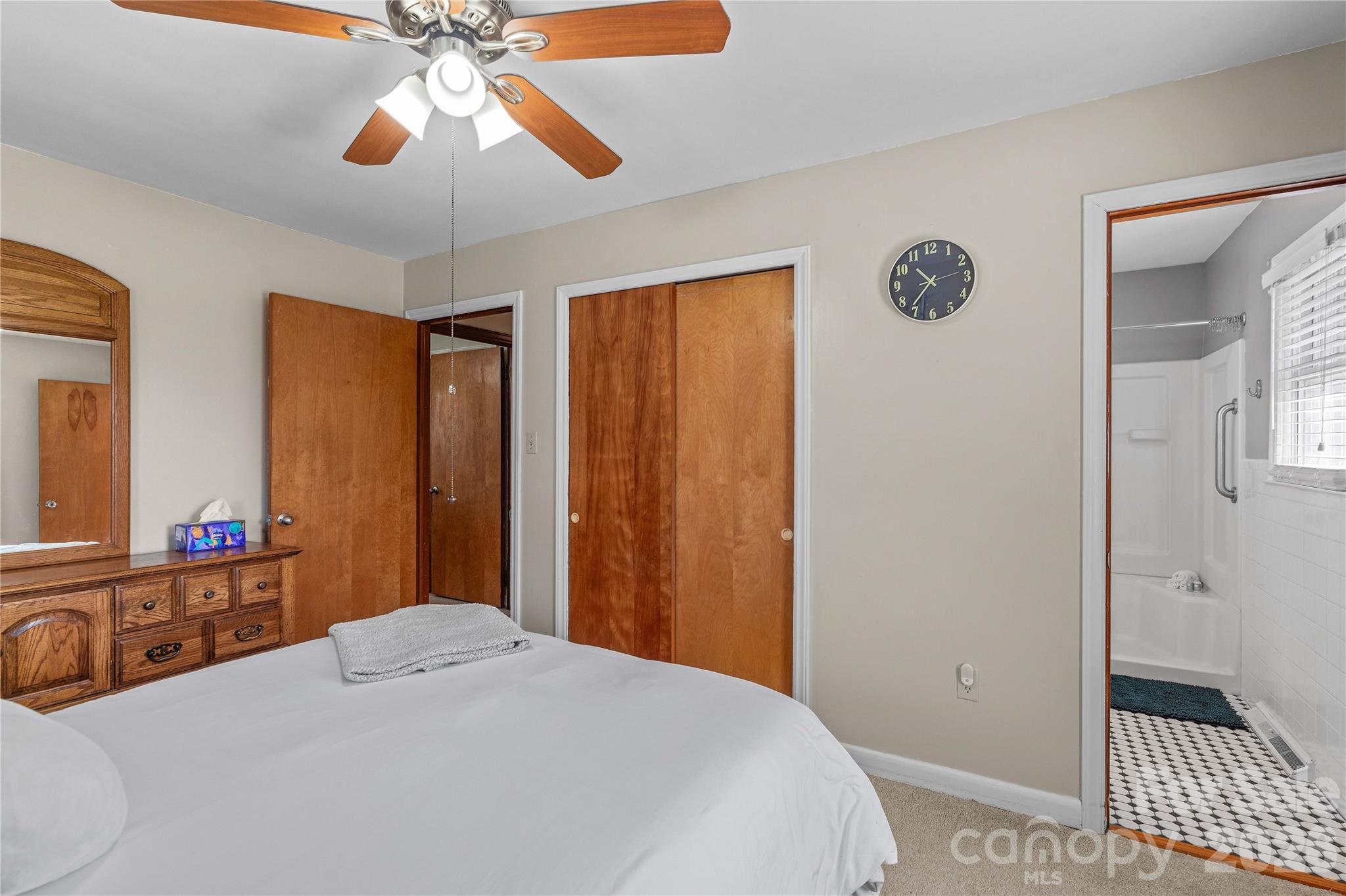 306 S Greenbriar Road Property Photo 17