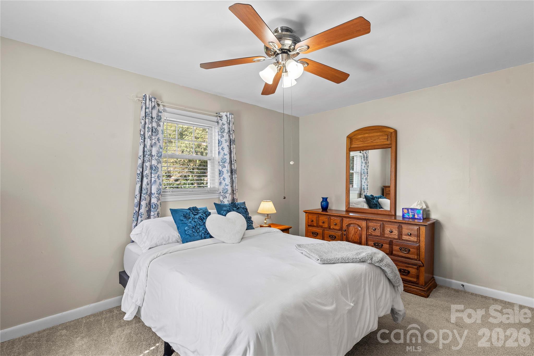 306 S Greenbriar Road Property Photo 18