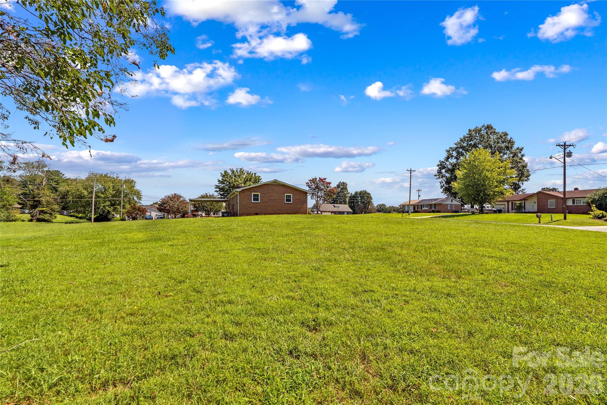 306 S Greenbriar Road Property Photo 32