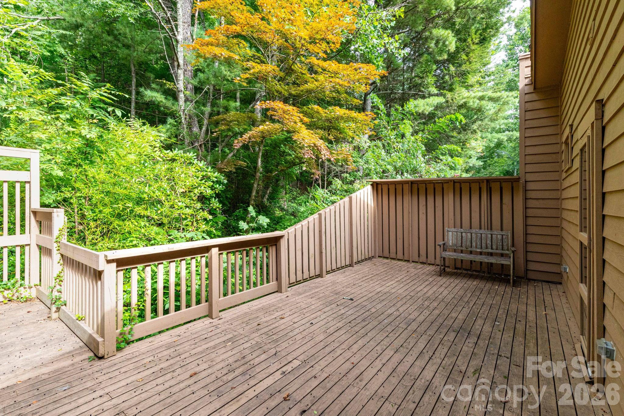 404 Buck Cove Terrace Property Photo 16