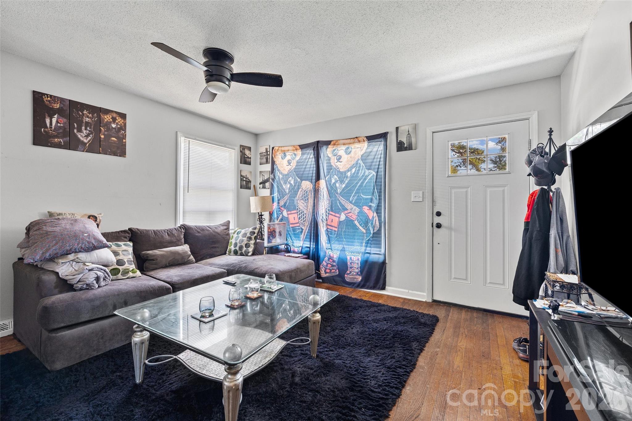 531 Finley Road Property Photo 3