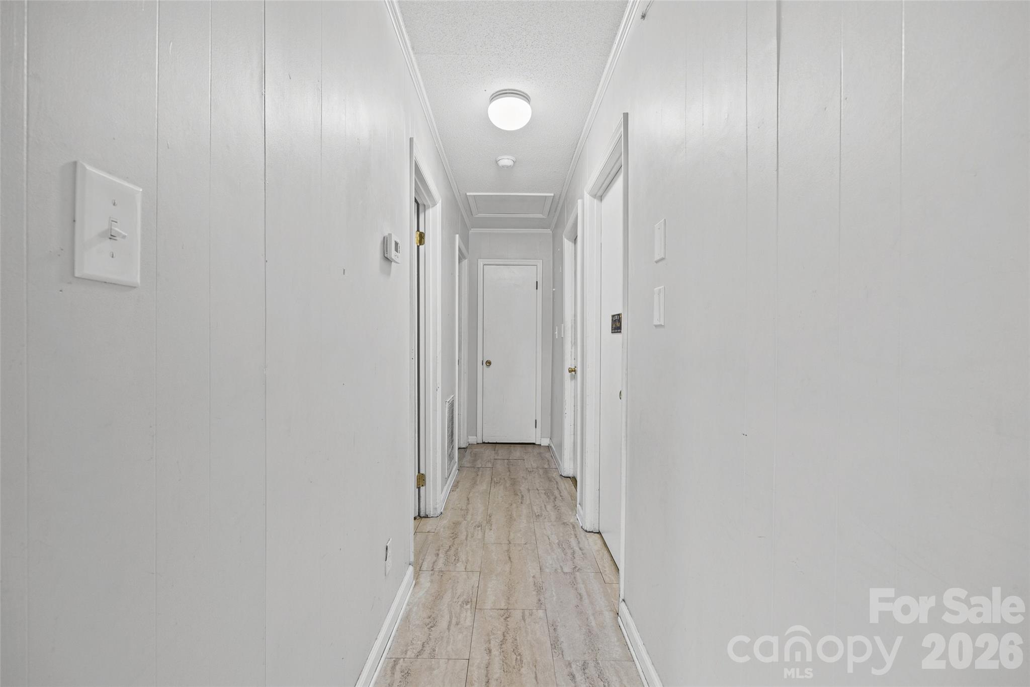 531 Finley Road Property Photo 12