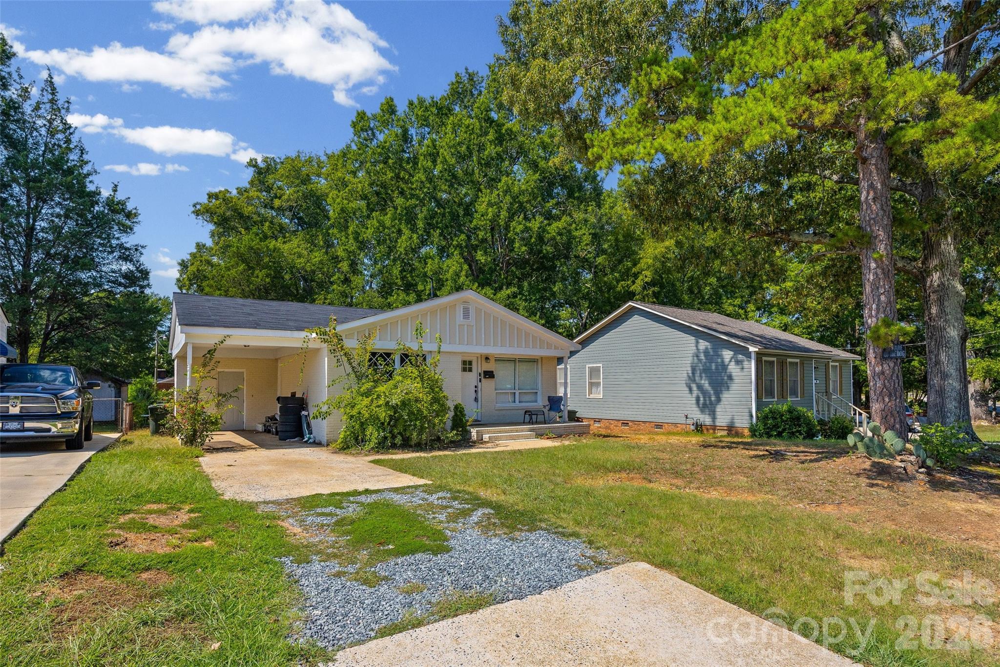 531 Finley Road Property Photo 25