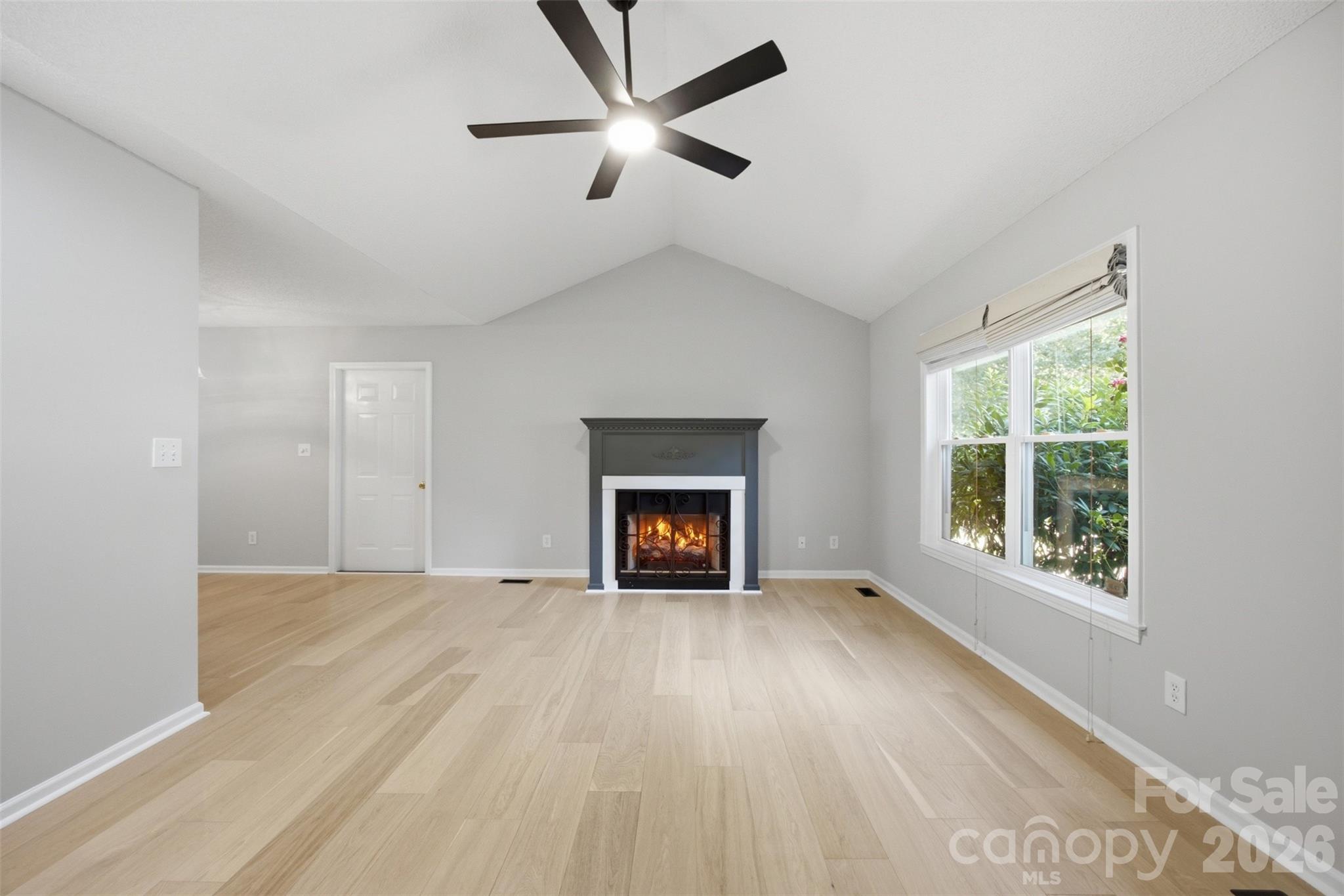 1297 Creekview Drive Property Photo 6