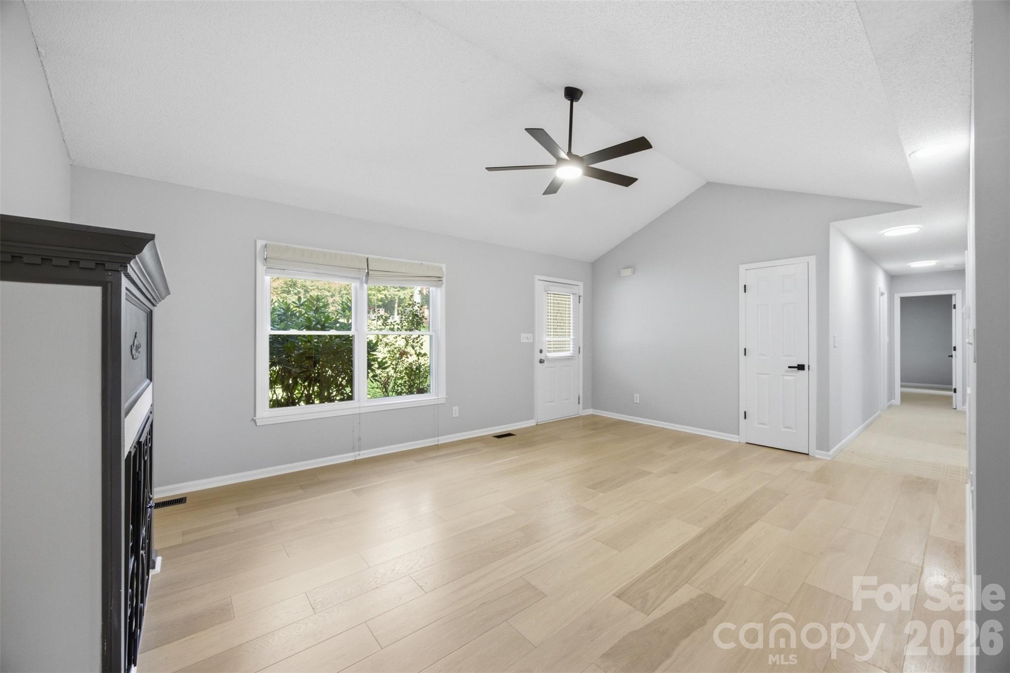 1297 Creekview Drive Property Photo 7