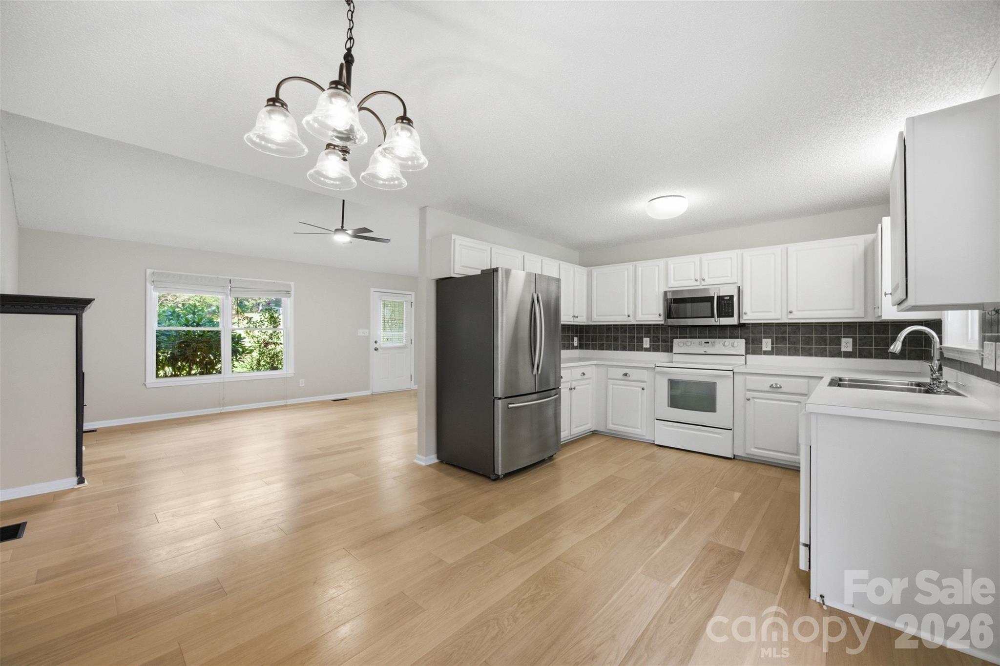 1297 Creekview Drive Property Photo 8