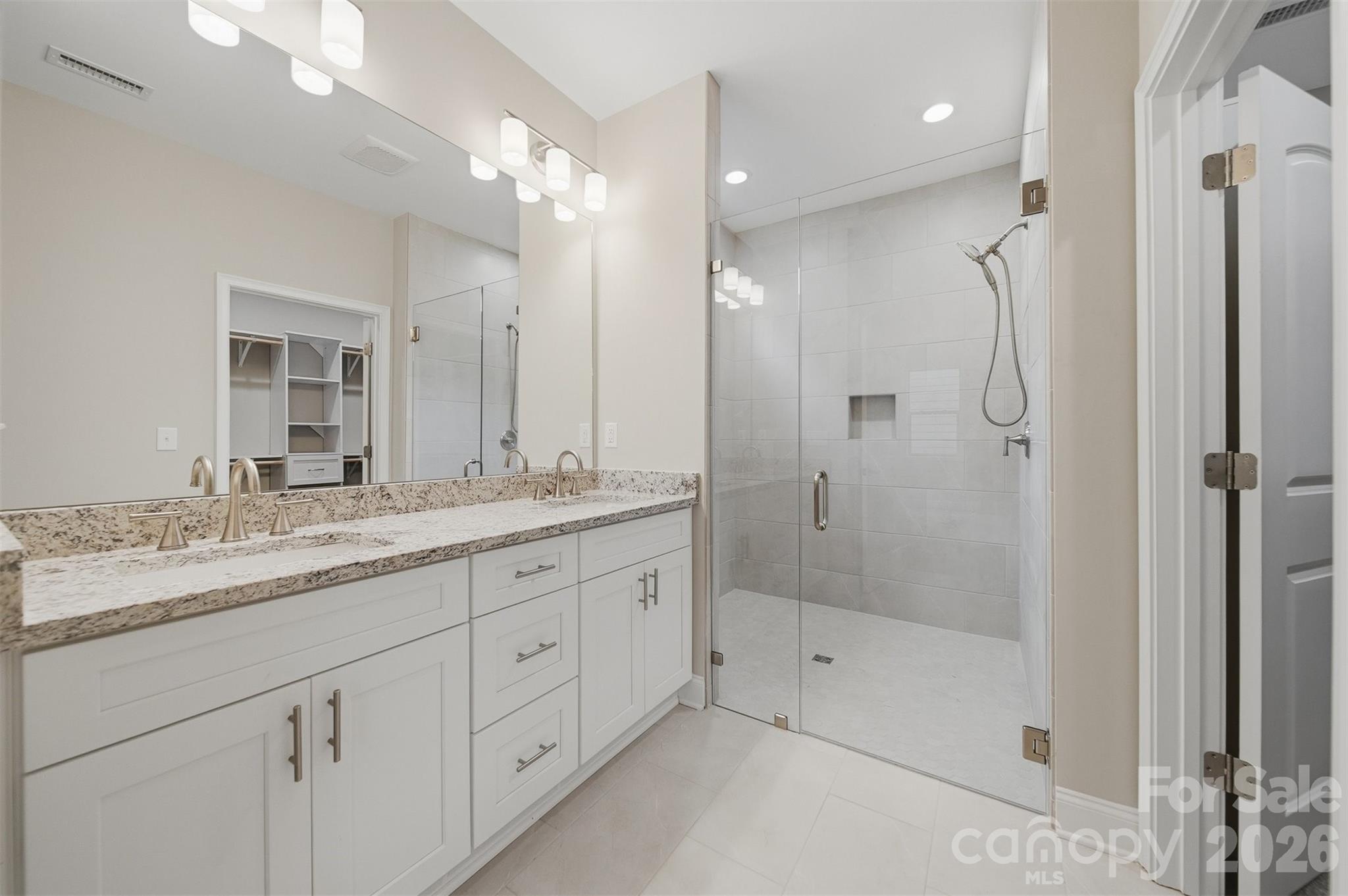 827b Wynnshire Drive 65 Property Photo 19