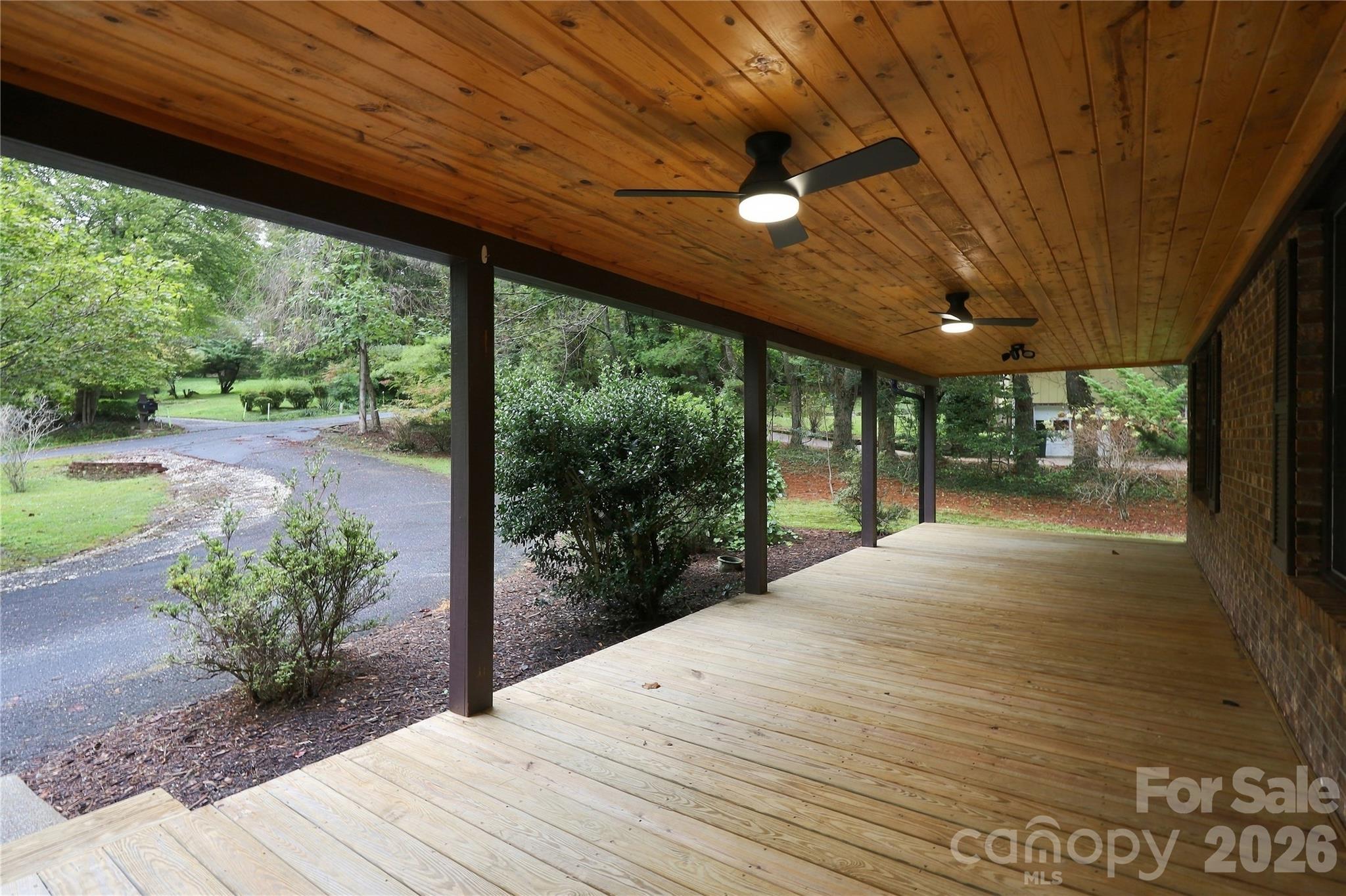 75 Crosswick Lane Property Photo 5
