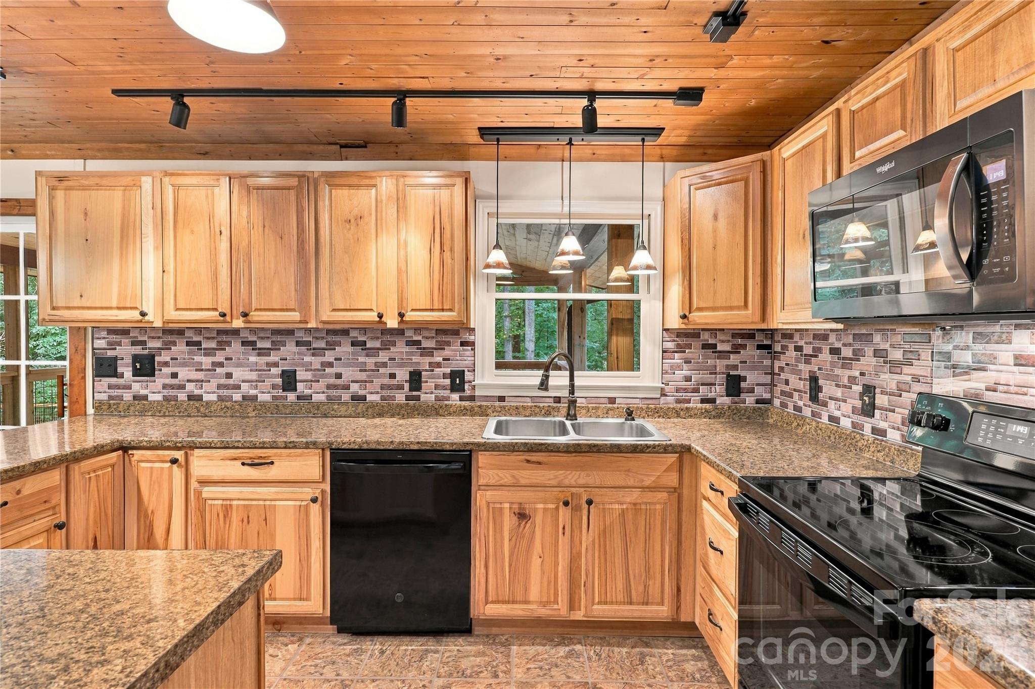 75 Crosswick Lane Property Photo 15