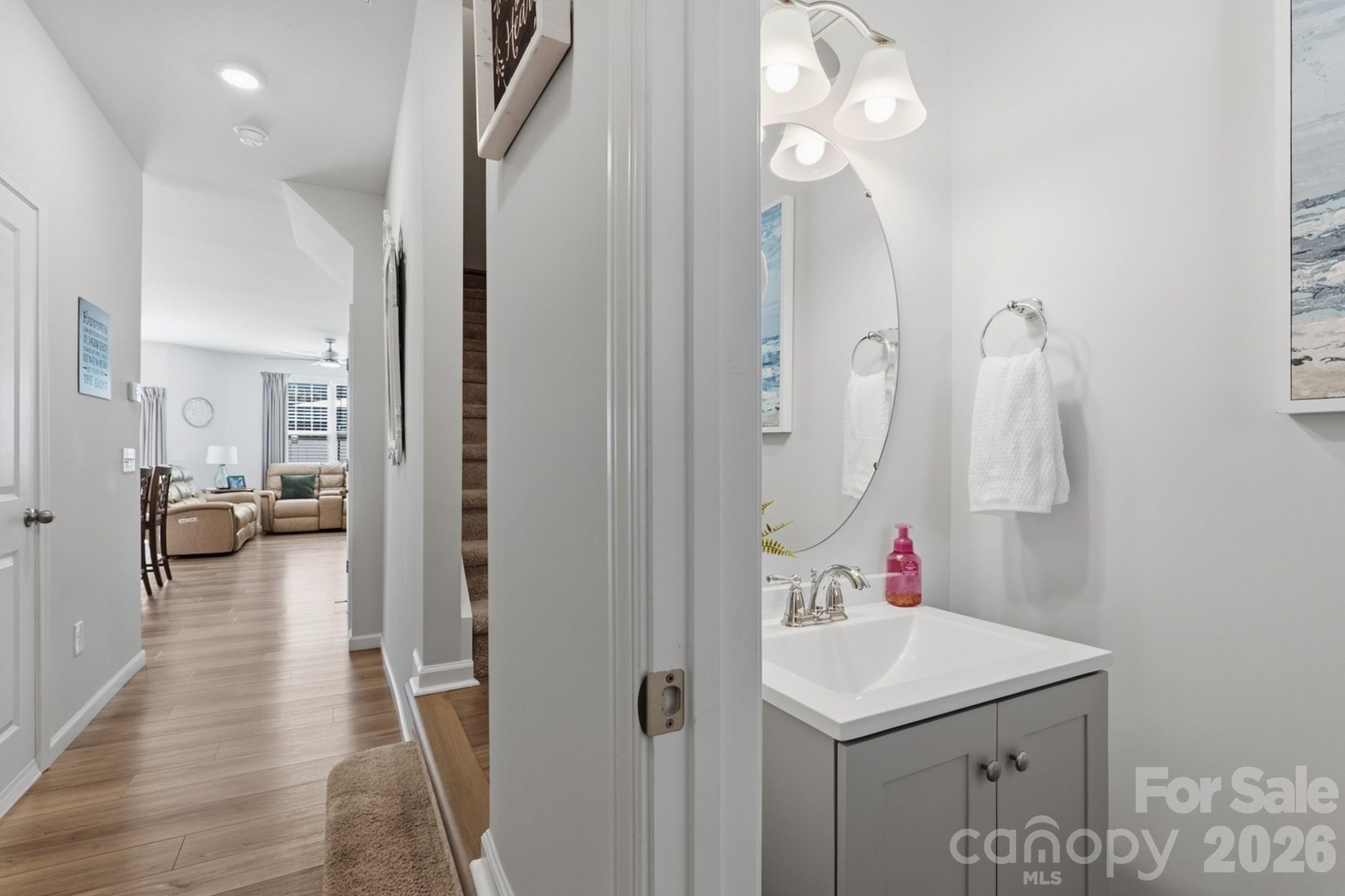 32 Woodsdale Place Property Photo 7