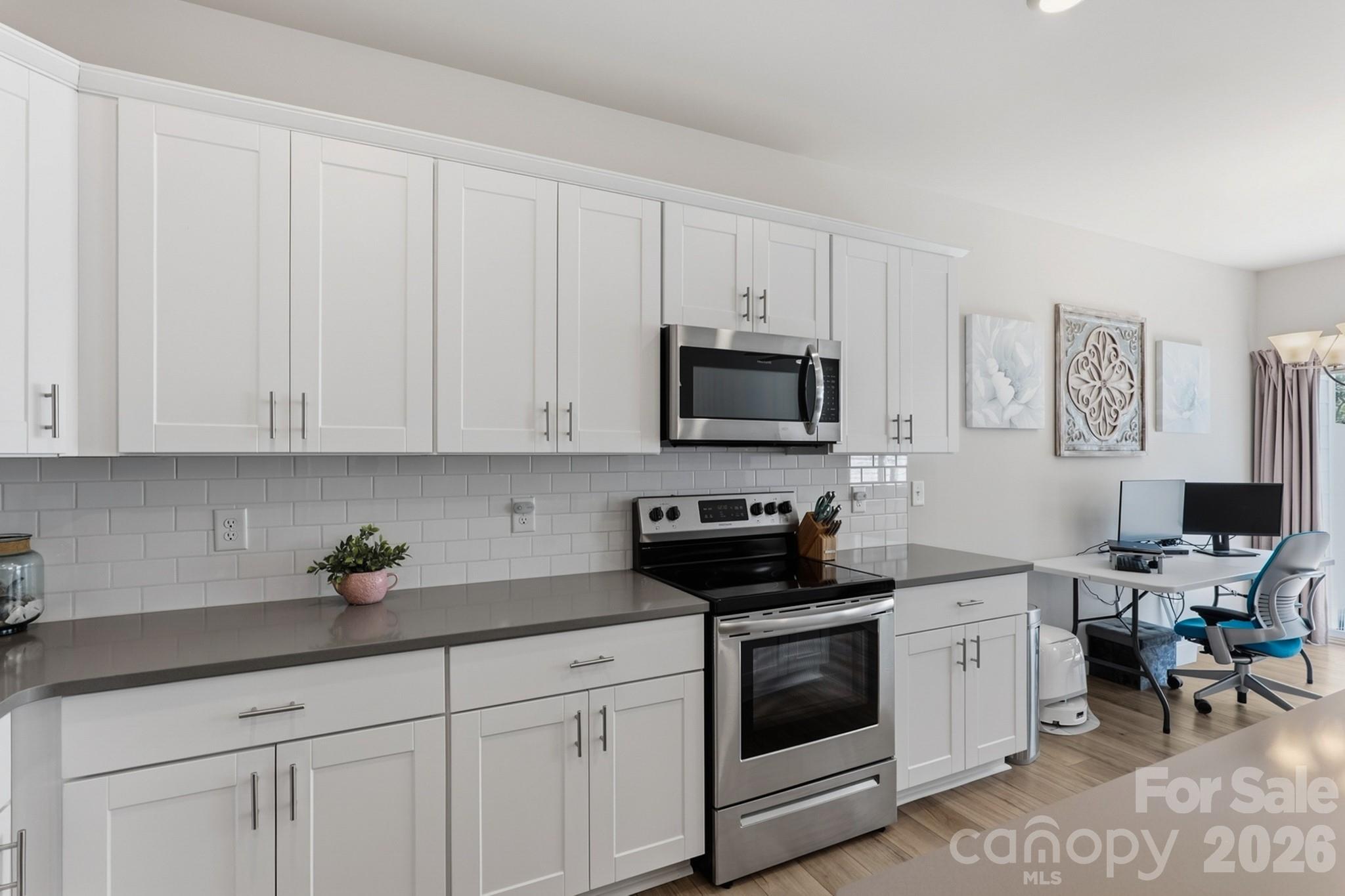 32 Woodsdale Place Property Photo 11