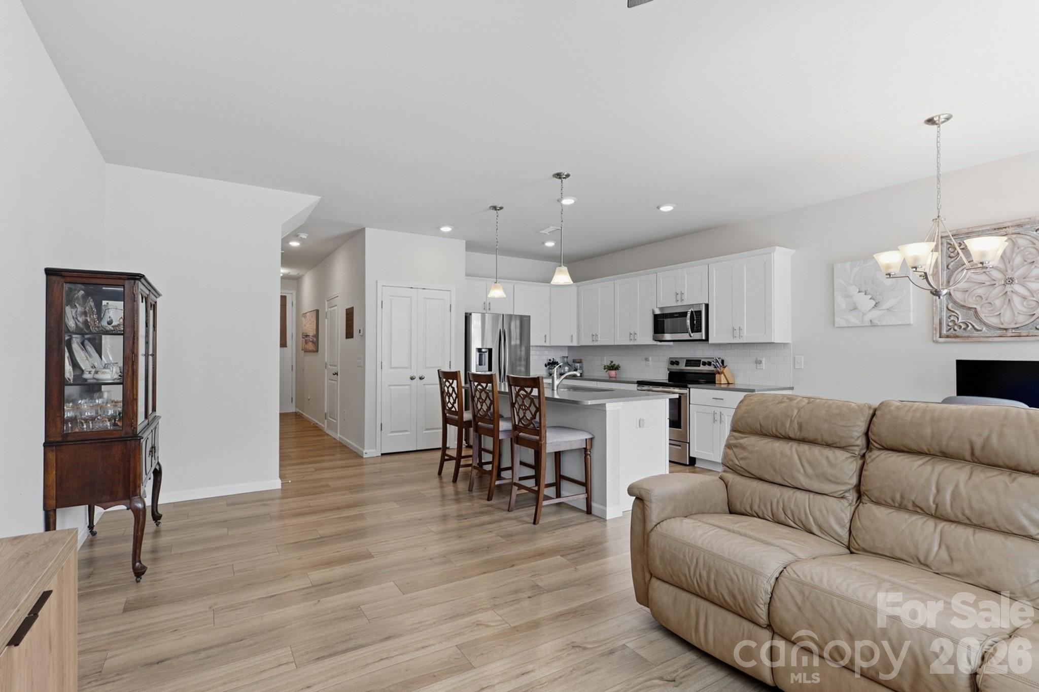 32 Woodsdale Place Property Photo 16