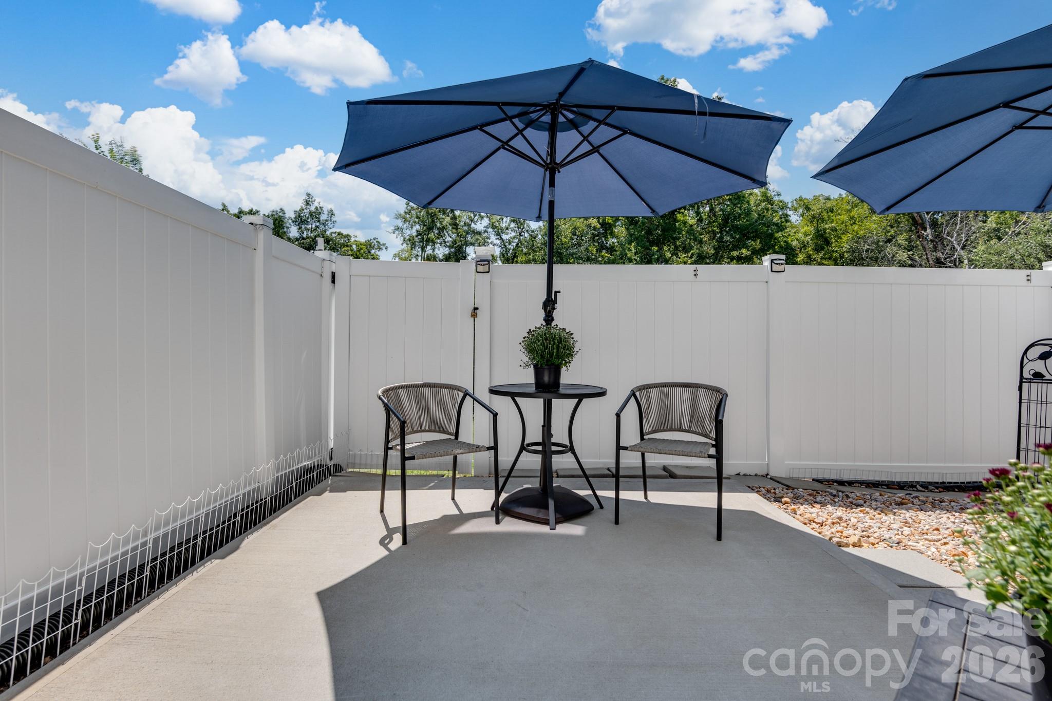 32 Woodsdale Place Property Photo 28