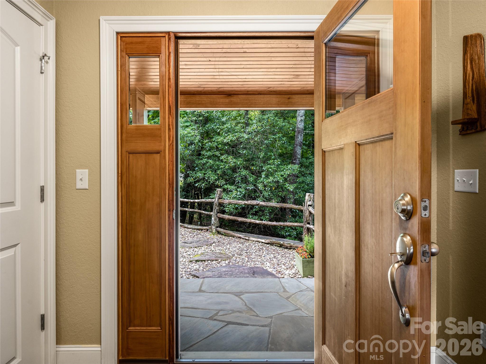 123 Isuhdavga Court Property Photo 5
