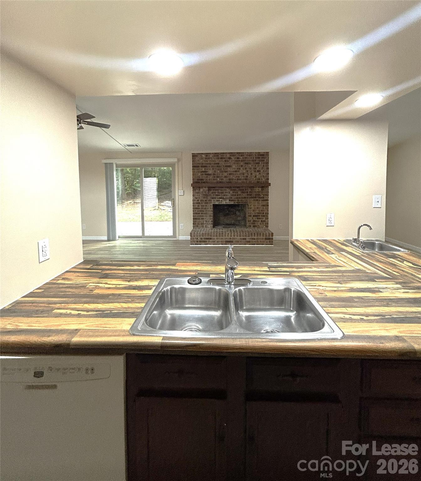 1725 Van Dyke Drive Property Photo 10