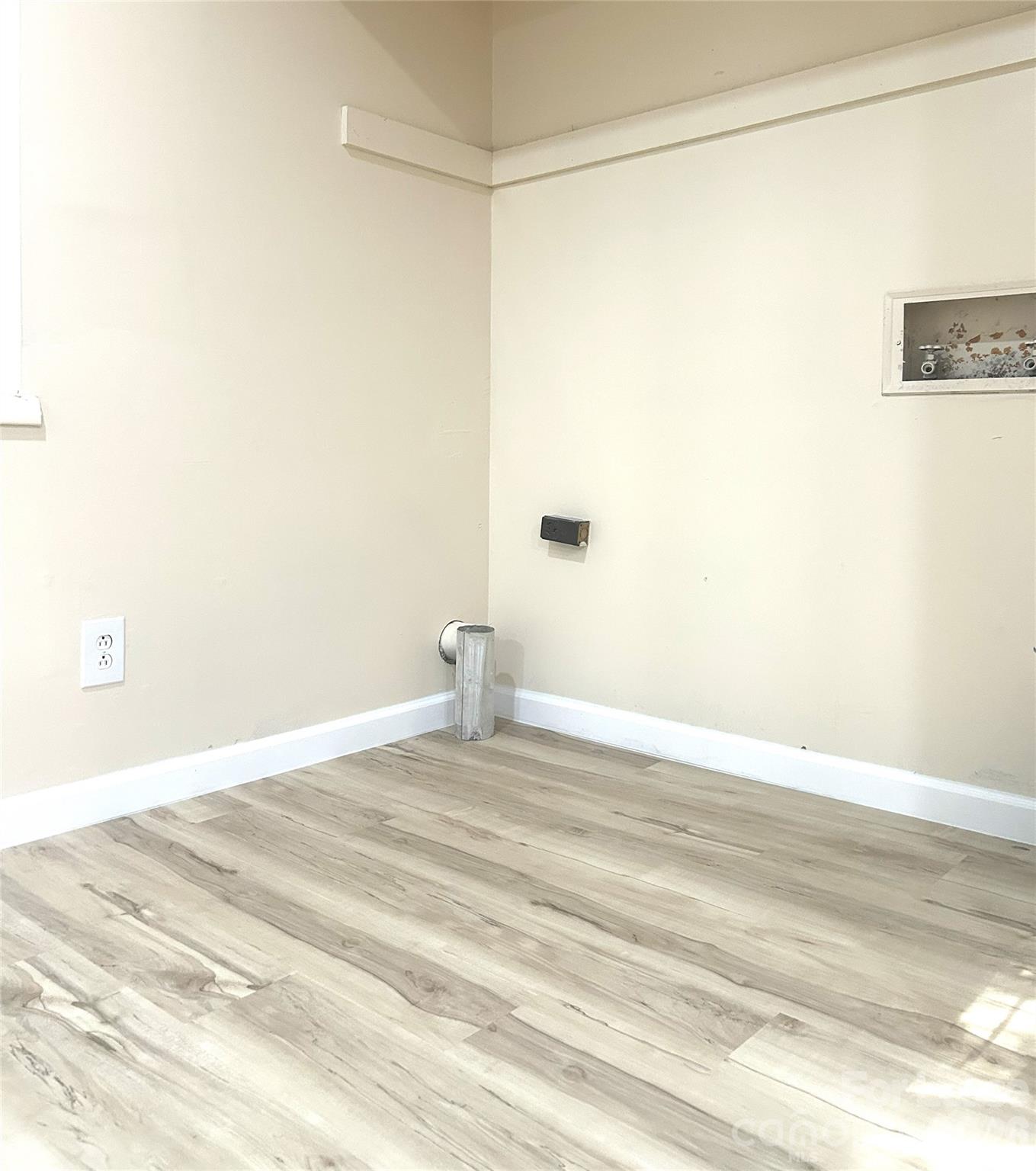 1725 Van Dyke Drive Property Photo 16