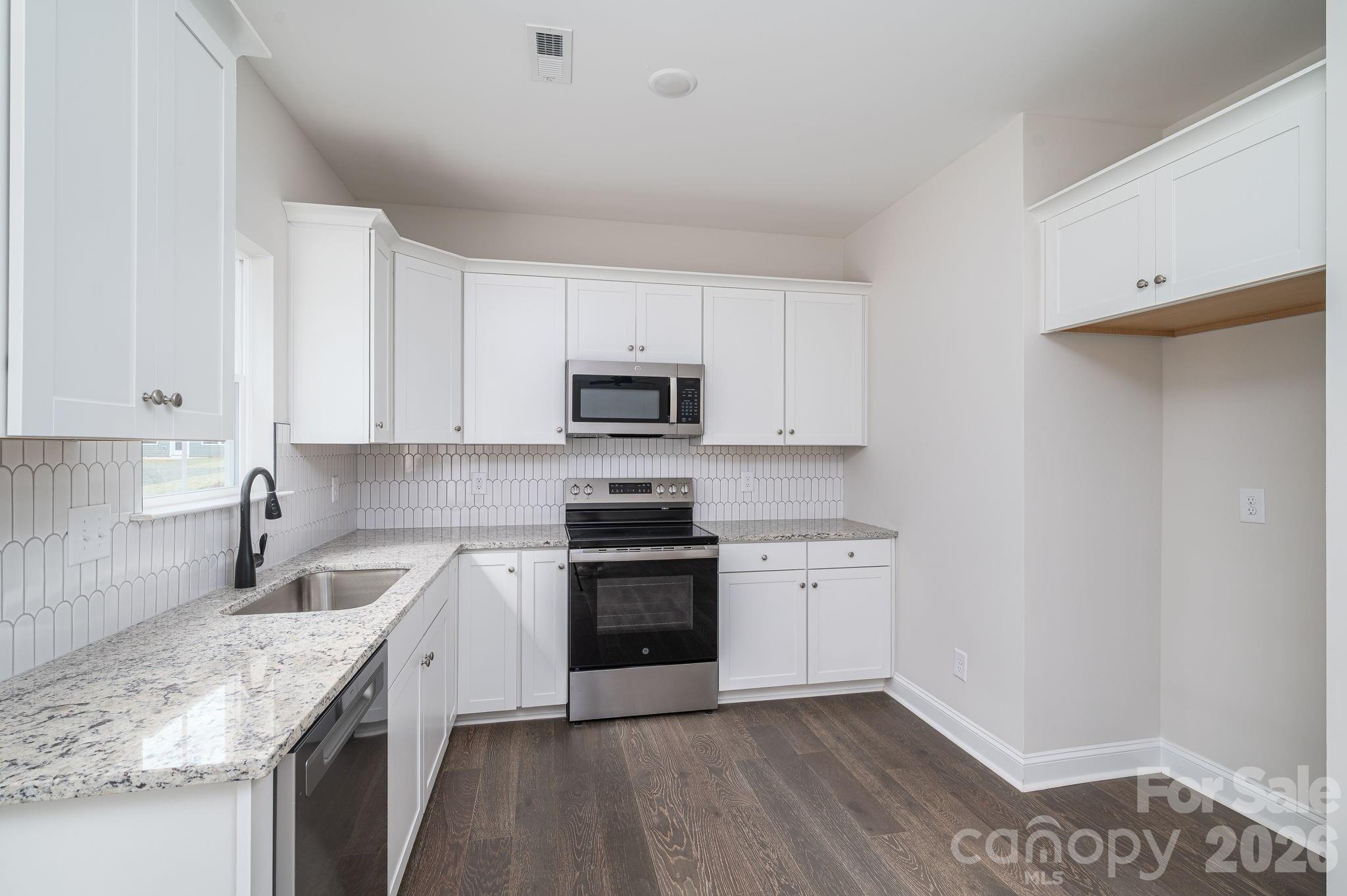 301 Congress Street Property Photo 9