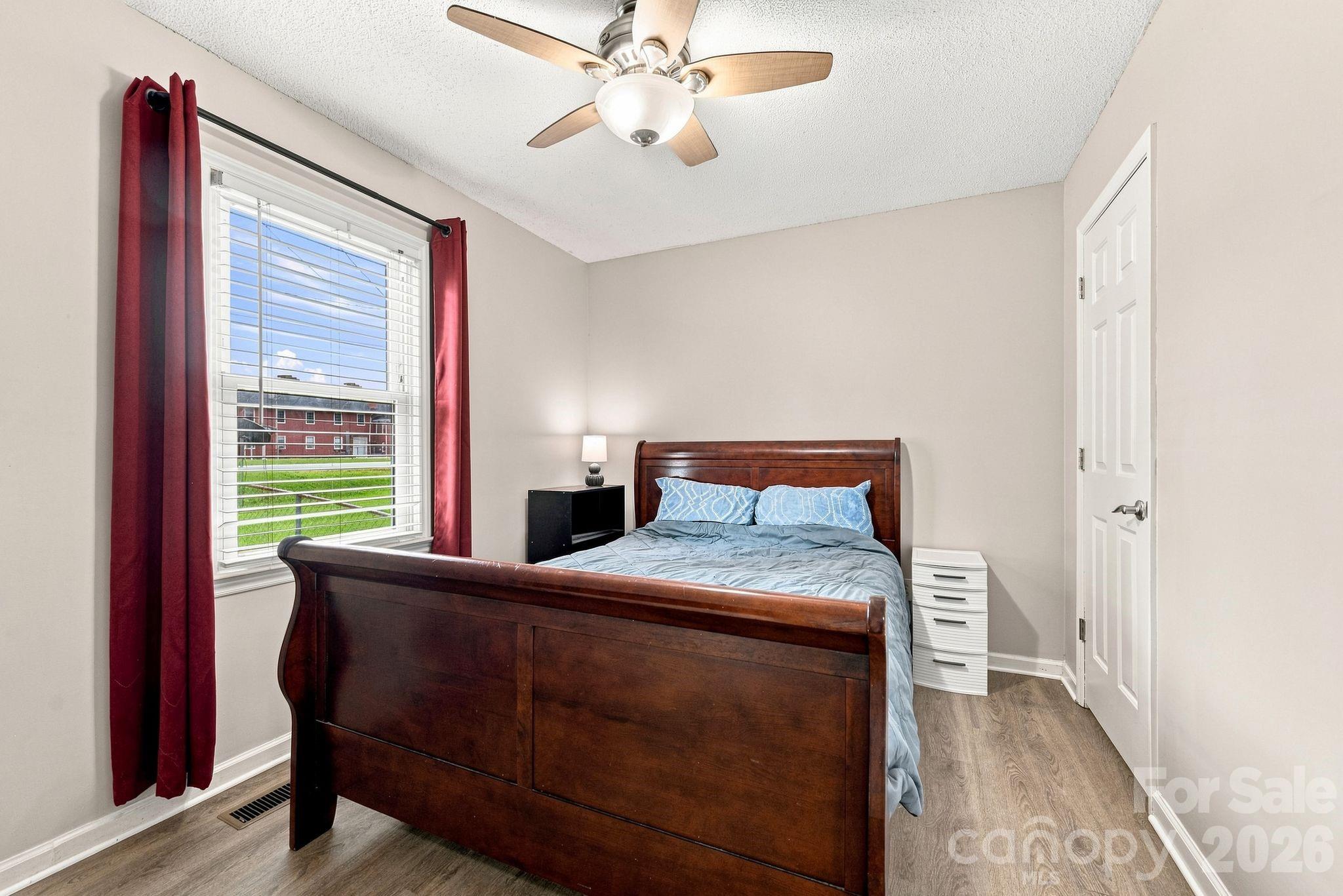 323 Avery Avenue Property Photo 4