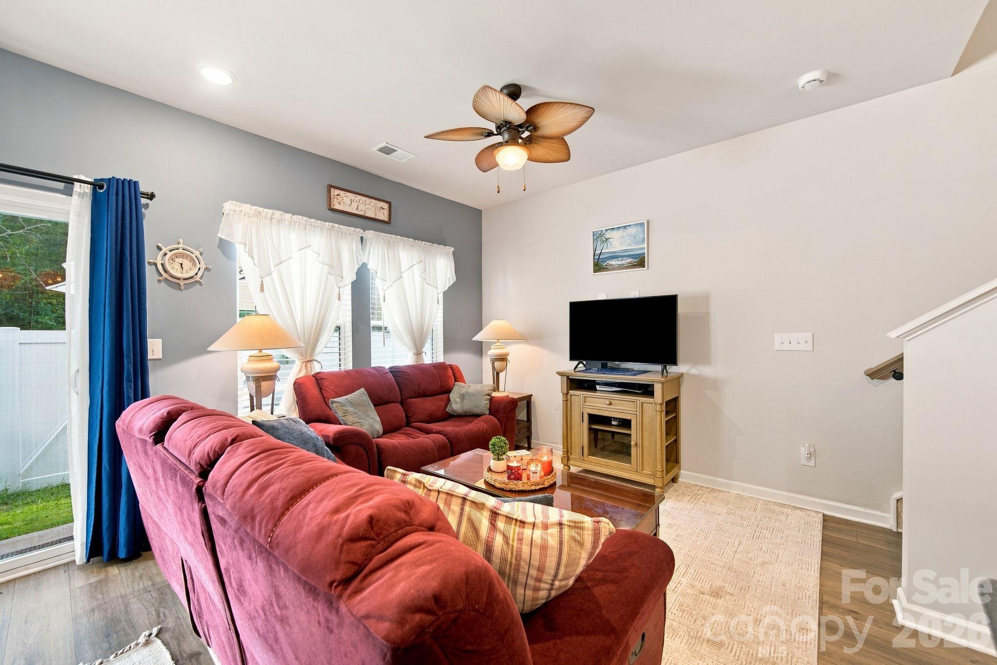 837 Gerard Drive Property Photo 12