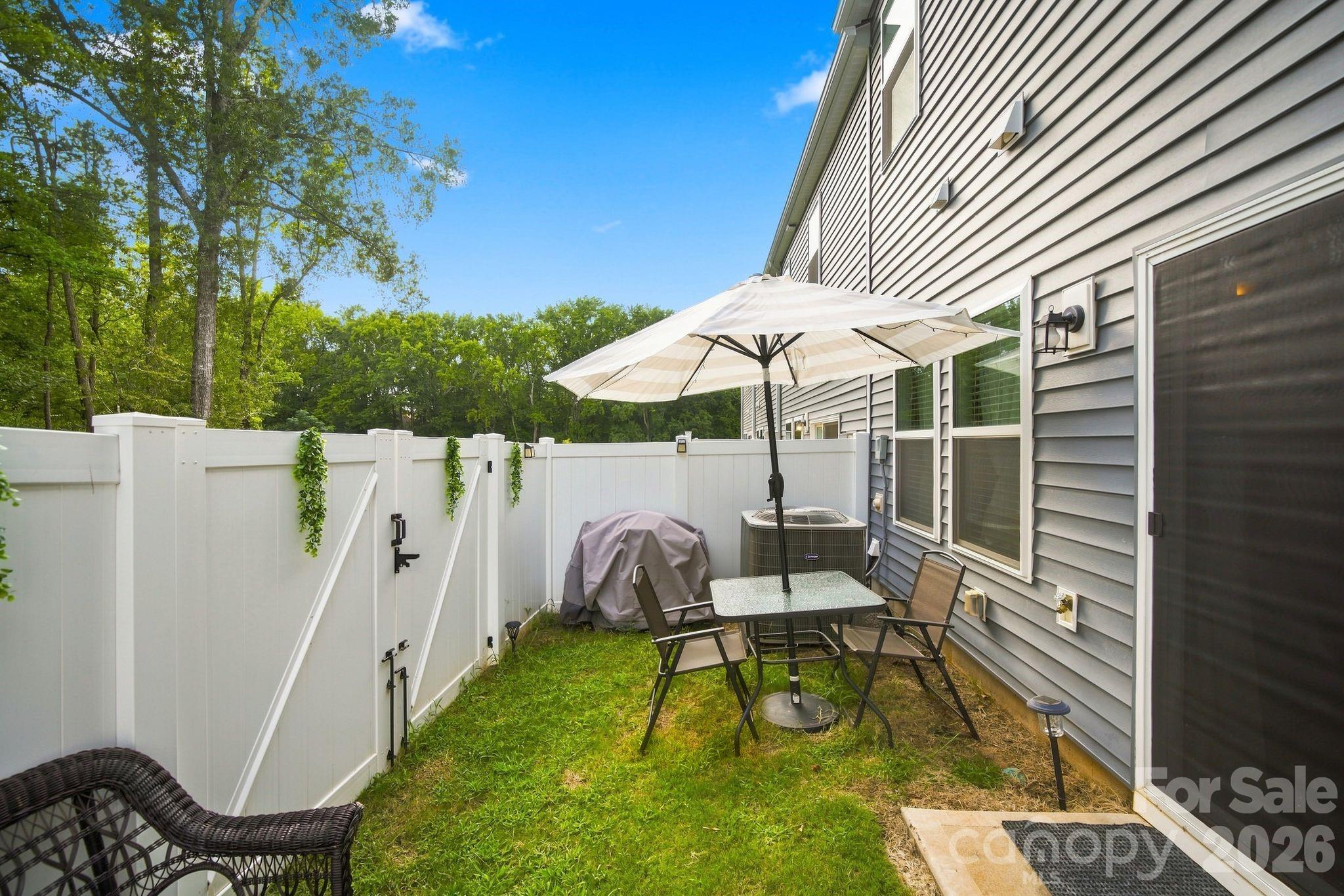 837 Gerard Drive Property Photo 18