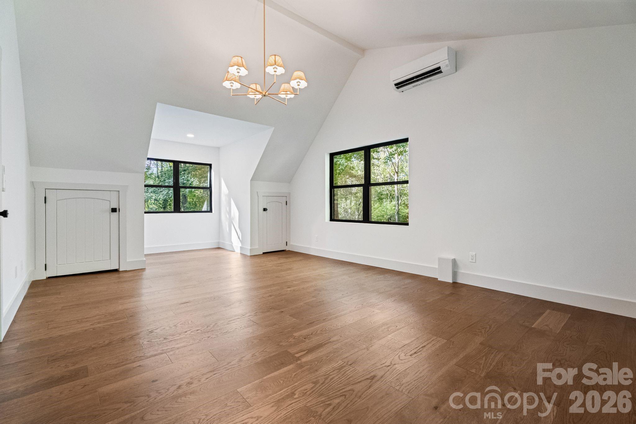 40 Boulder Lane Property Photo 24