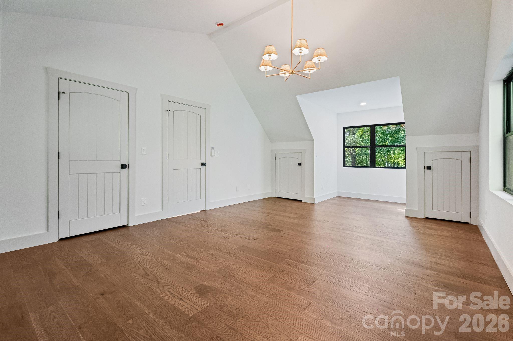 40 Boulder Lane Property Photo 25