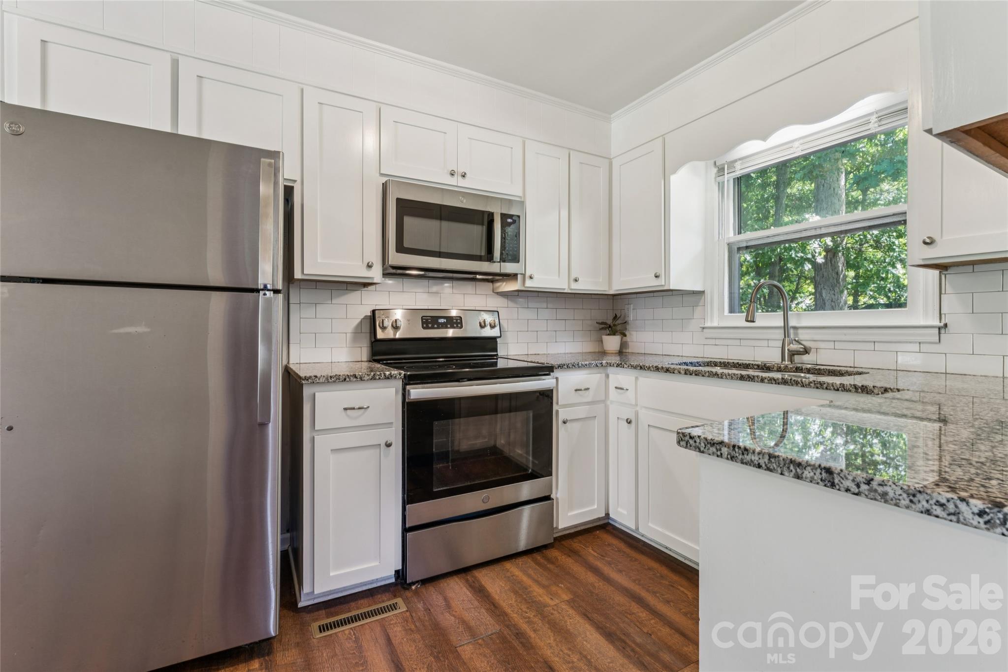611 Woodland Drive Property Photo 13