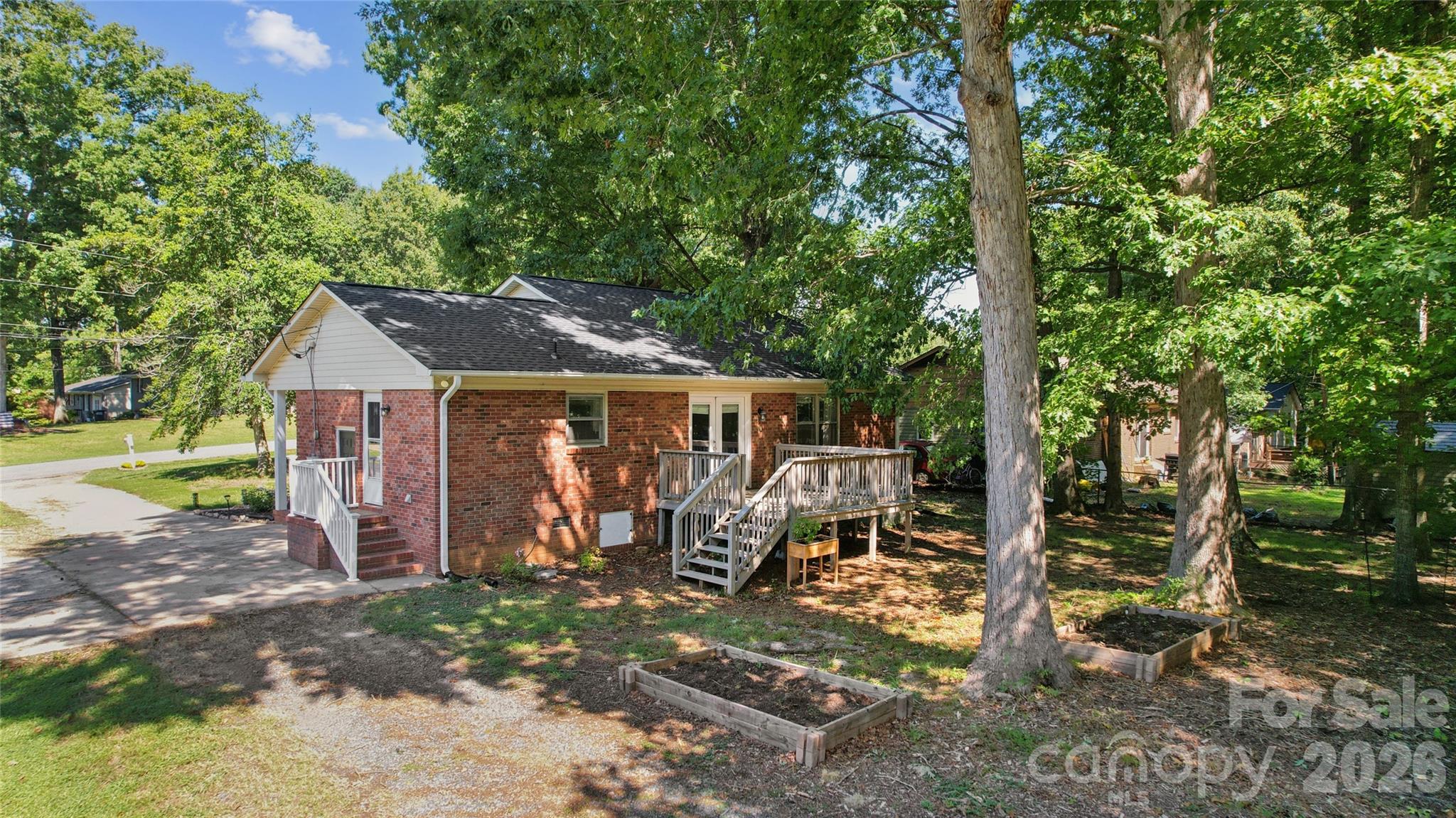 611 Woodland Drive Property Photo 46