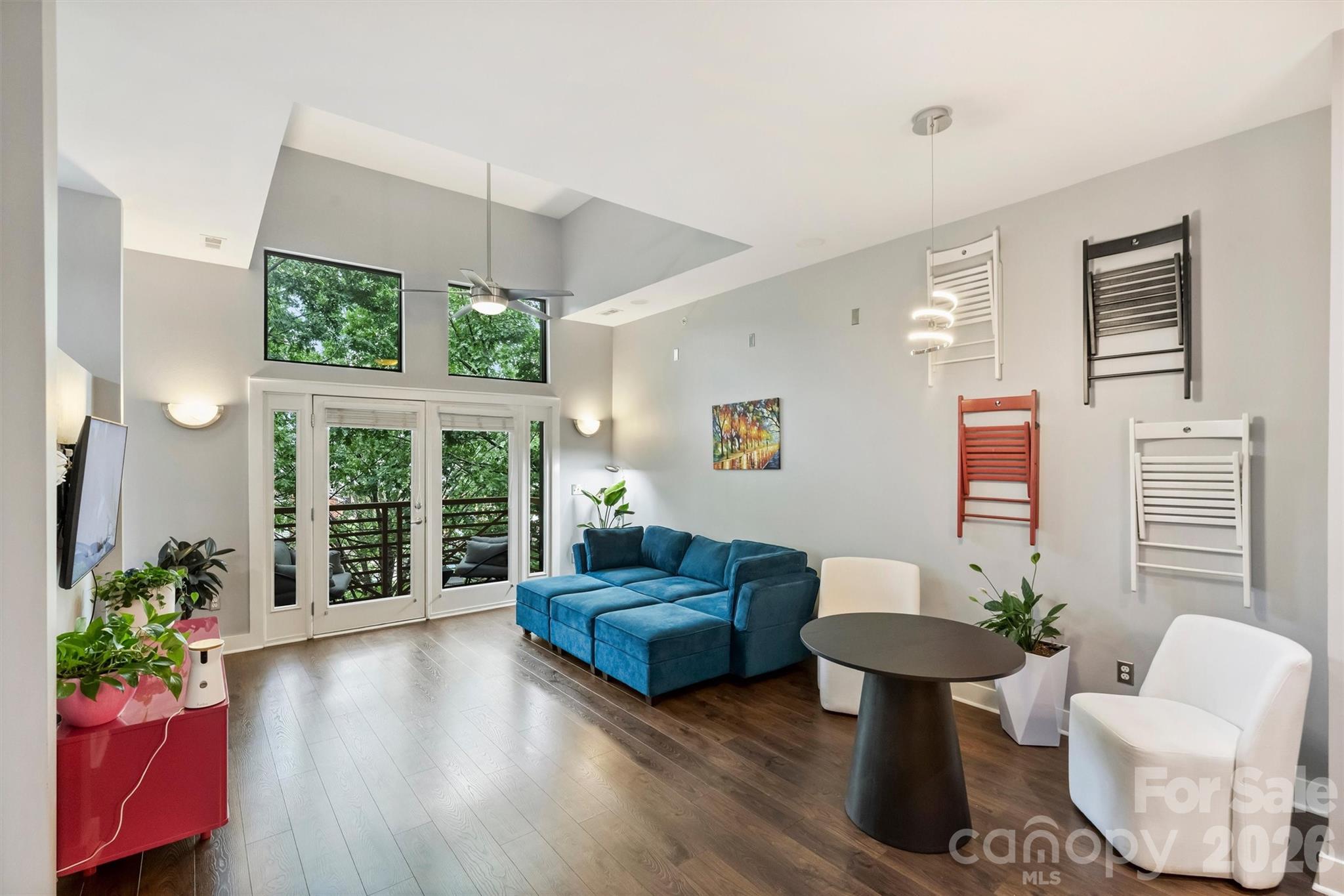 694 N Davidson Street Property Photo 13