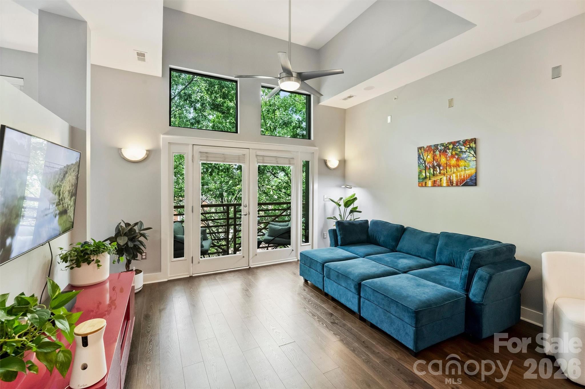 694 N Davidson Street Property Photo 14
