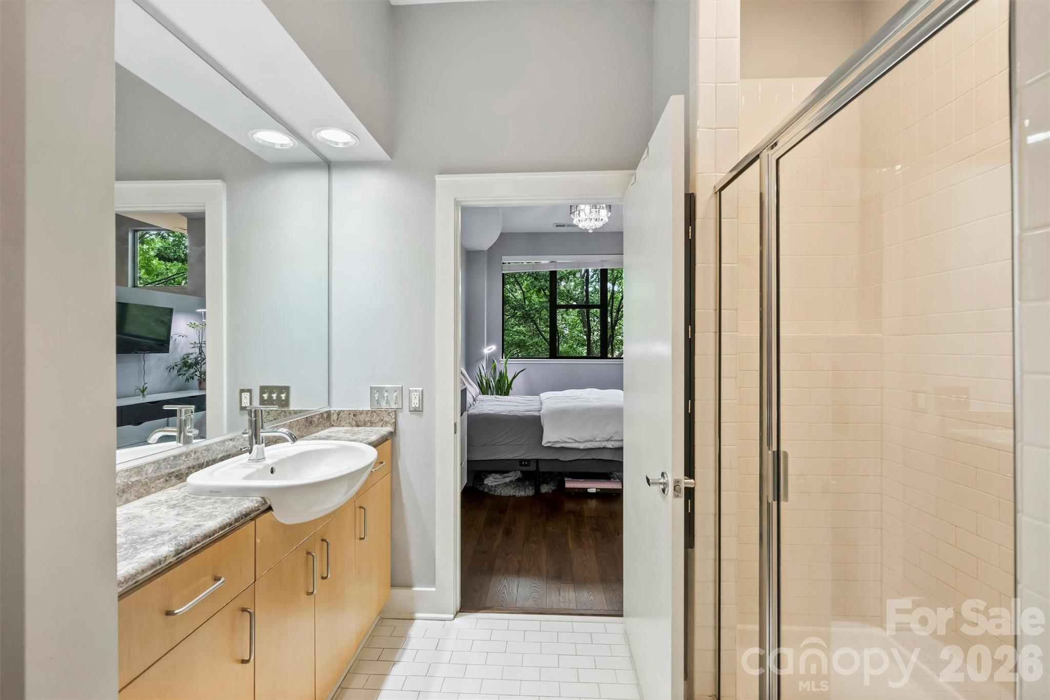 694 N Davidson Street Property Photo 24