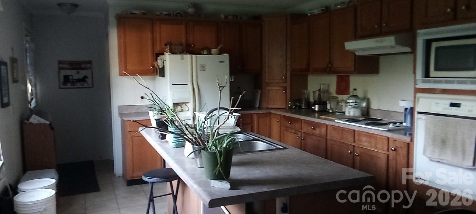 74 Noble Circle Property Photo 2