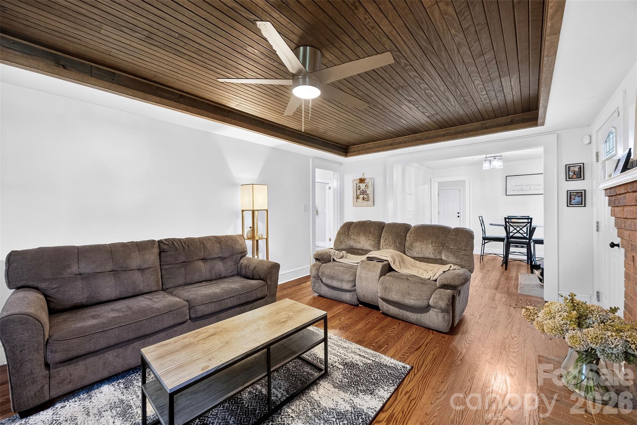 511 Woodside Drive Property Photo 8