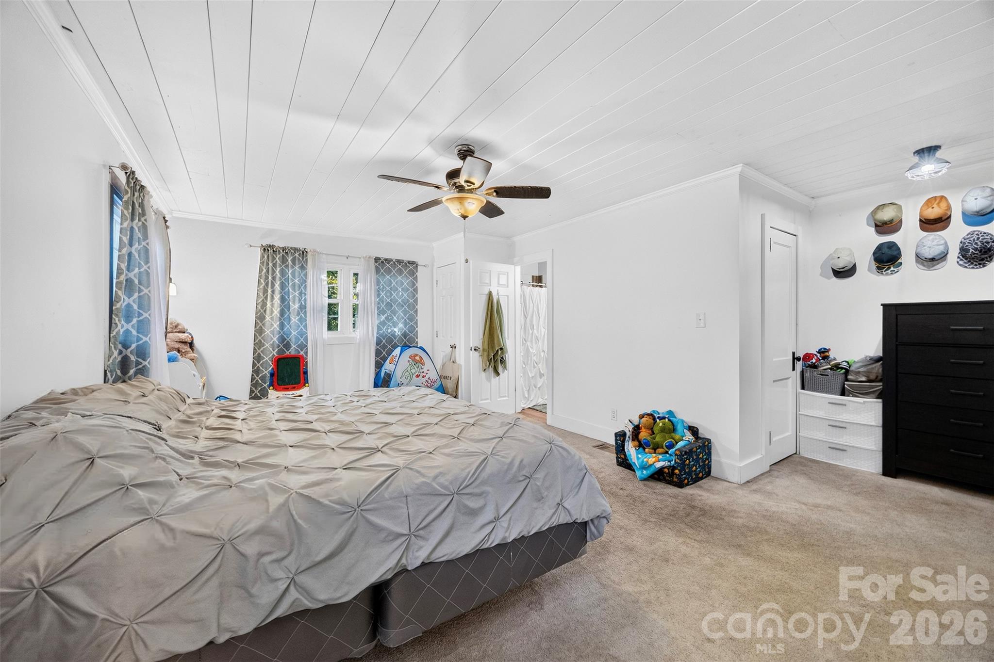 511 Woodside Drive Property Photo 14