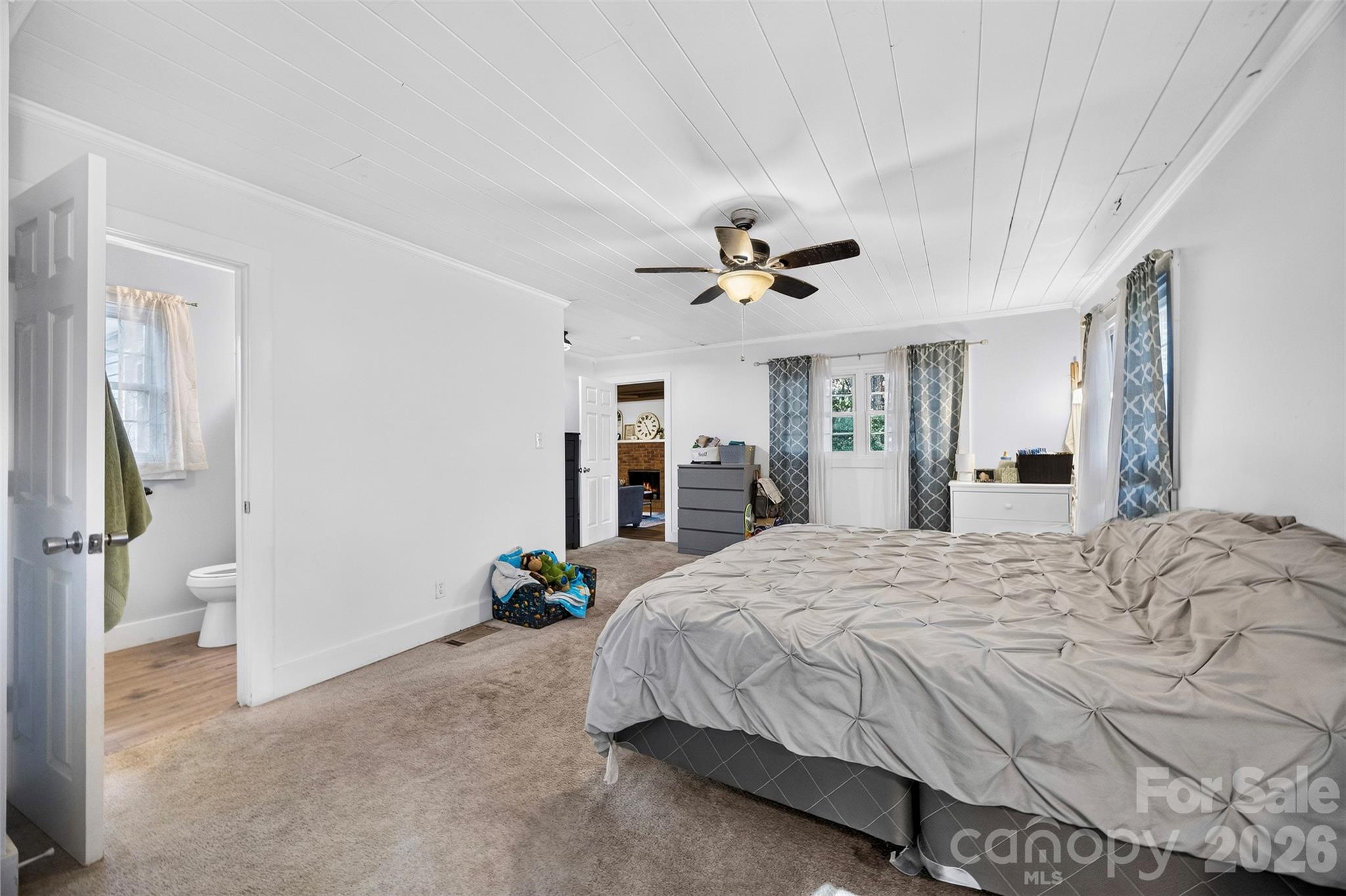 511 Woodside Drive Property Photo 15