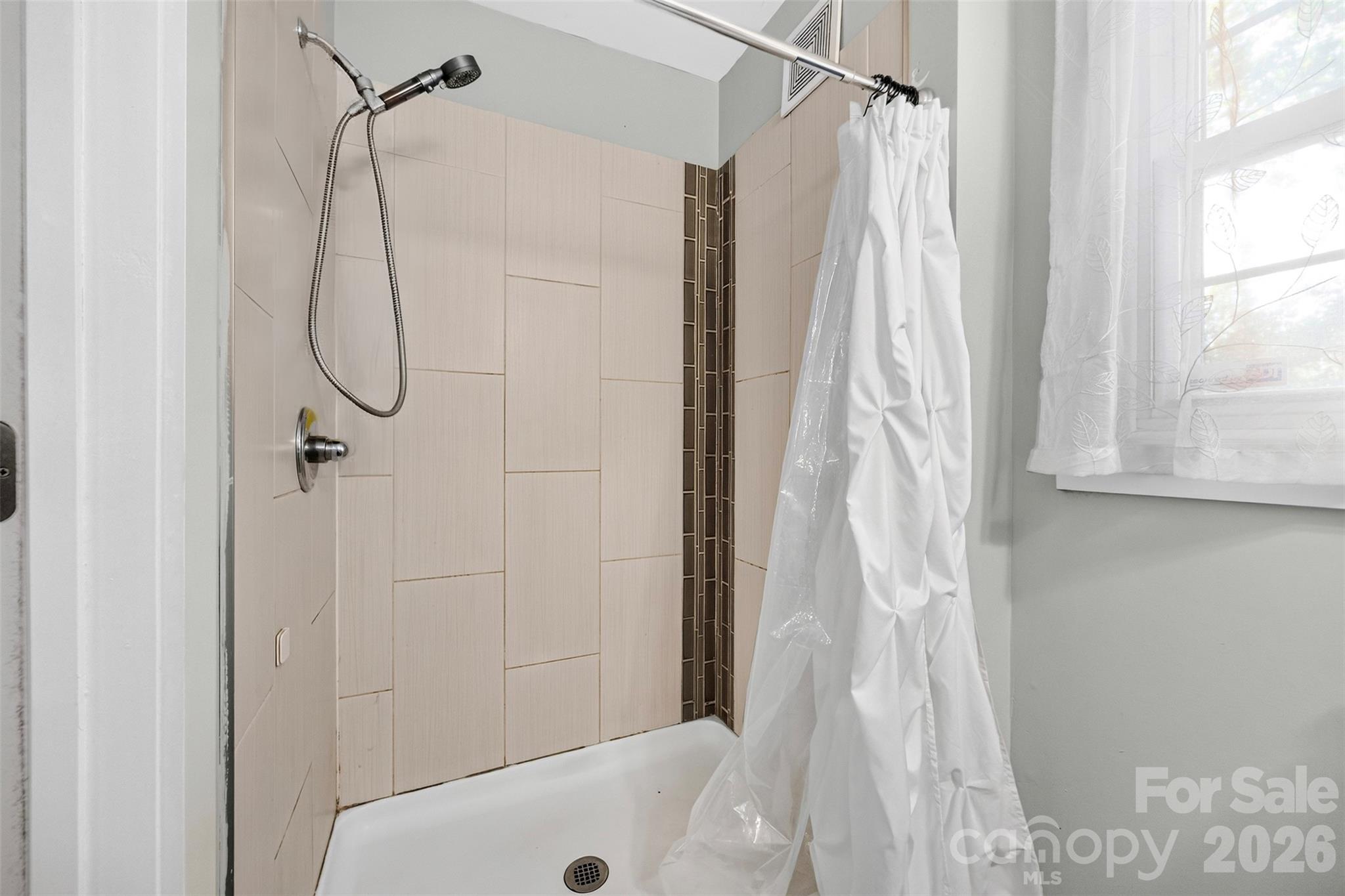 511 Woodside Drive Property Photo 17