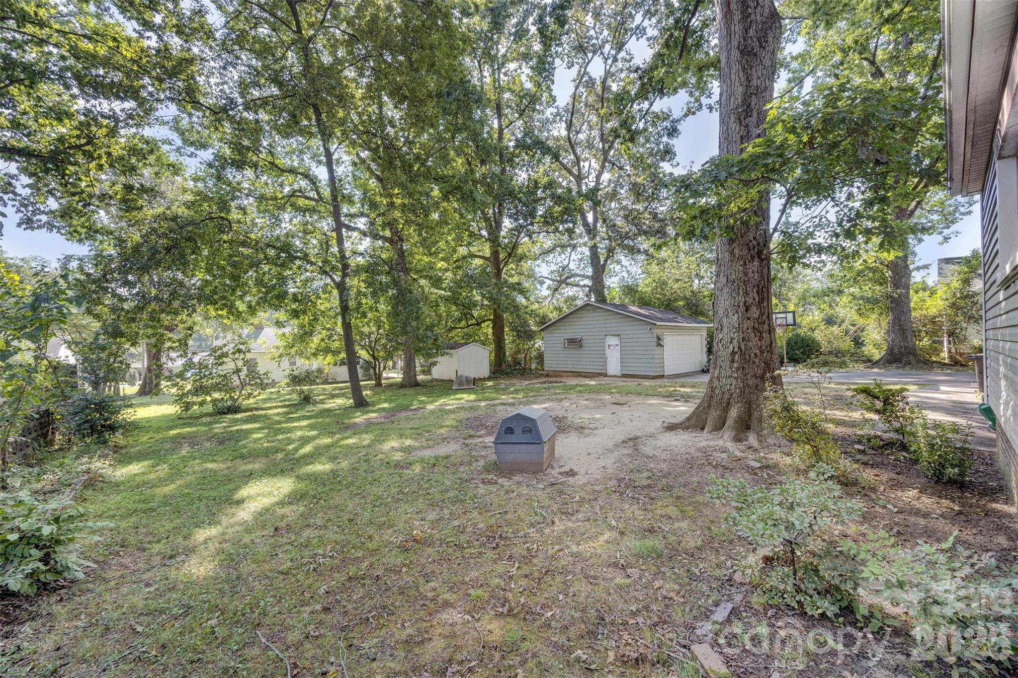 511 Woodside Drive Property Photo 28
