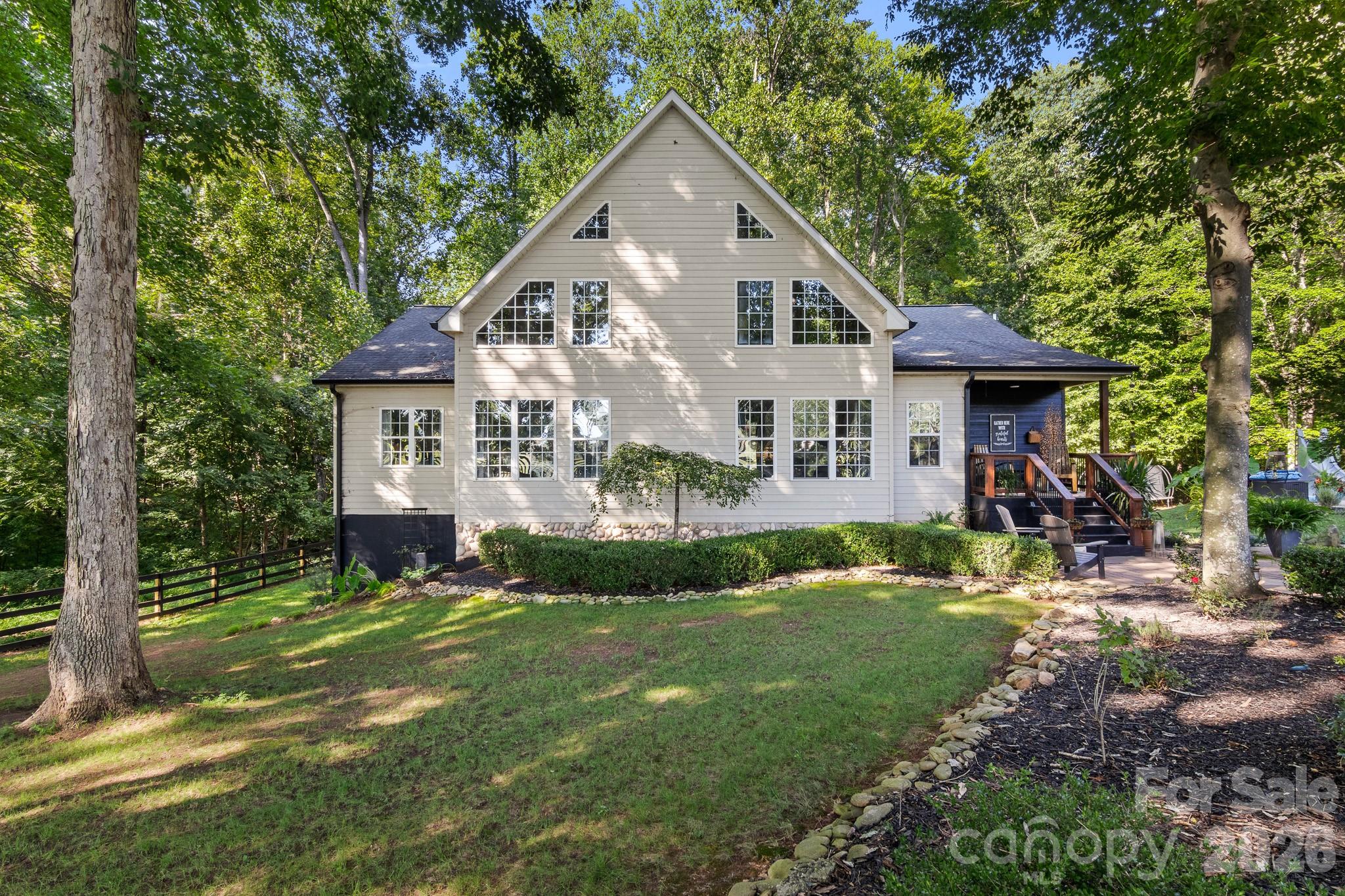 613 Perry Road Property Photo 3